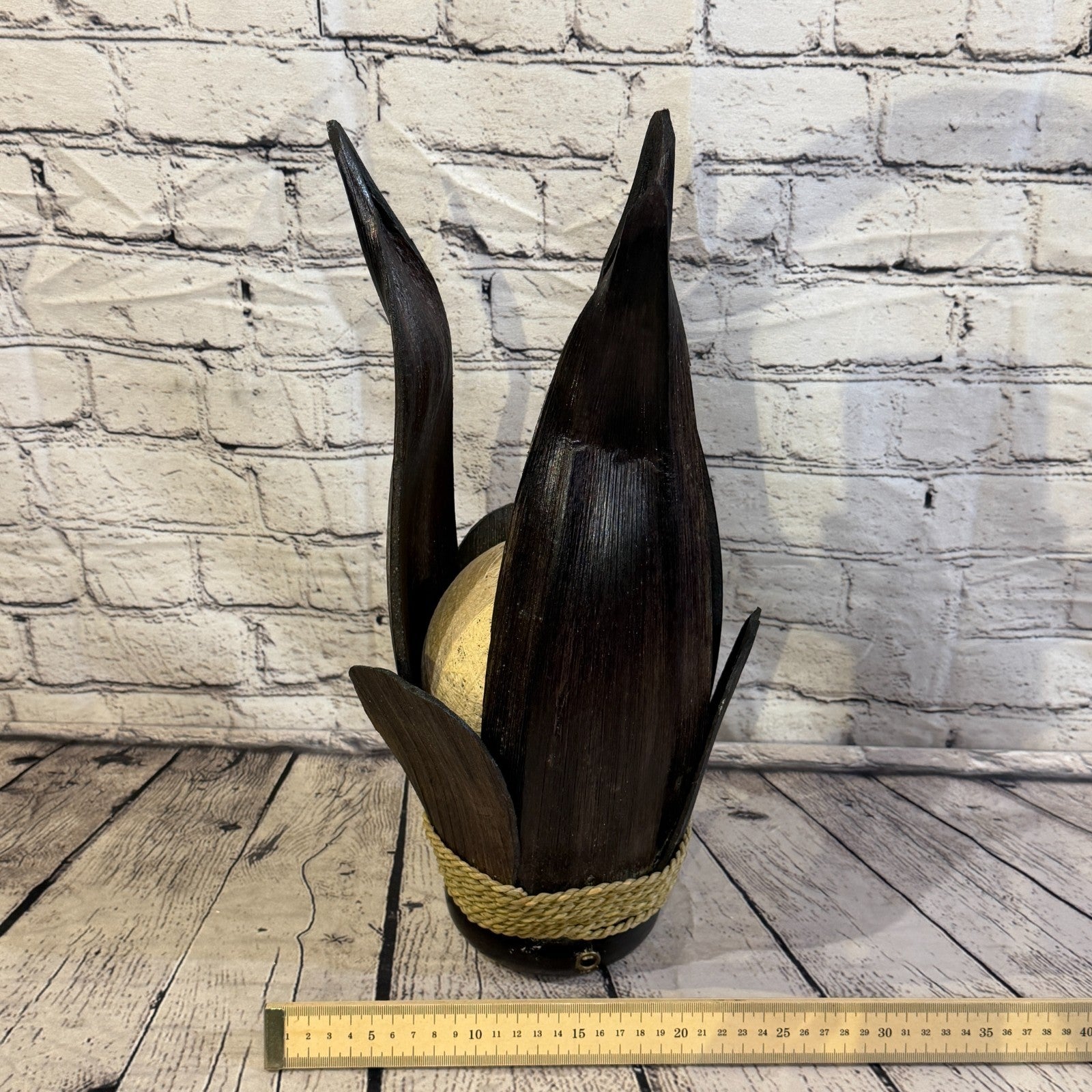 White Light Brown Natural 45cm Tall Leaf Lamp Twist LED UK Mains Plug Design 26