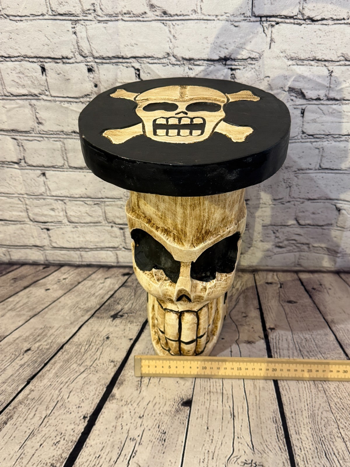 40cm x 25cm Single Skull Round Wooden Coffee Table Bar Restaurant Garden Pub6