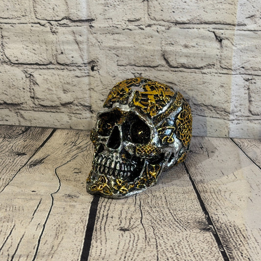 Gold Silver 15cm x 10cm Gothic Celtic Knot Skull Crucifix Statue Resin0