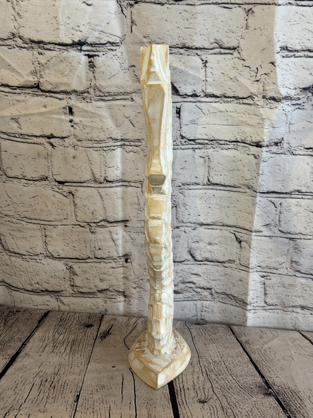 40cm White Wooden Shabby Seahorse Statue Ornament Fair Trade Handcarved1