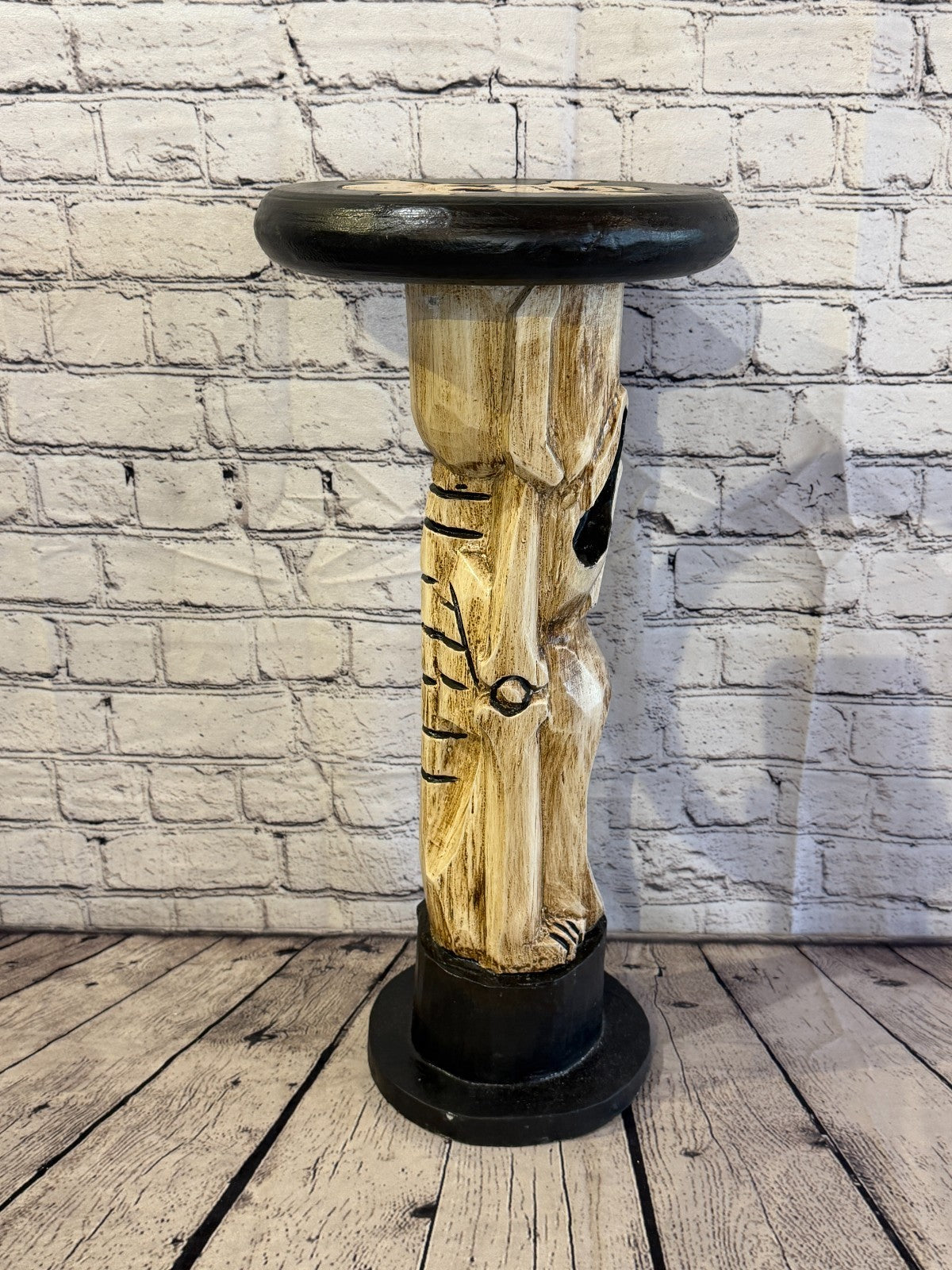 55cm x 25cm Scream Skull Round Wooden Coffee Table Bar Restaurant Garden Pub3