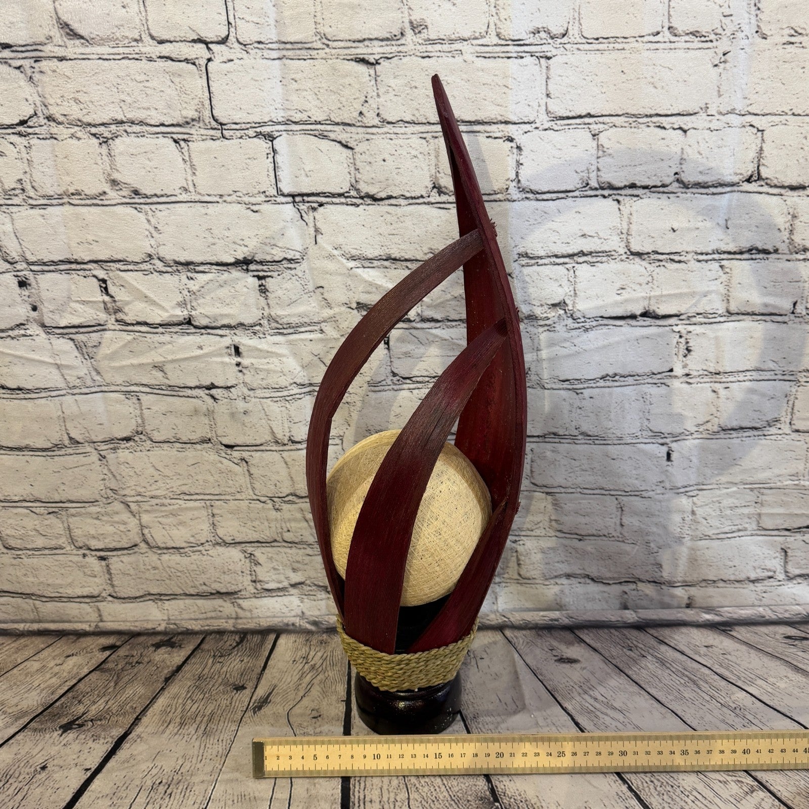 White Light Red Natural 55cm Tall Leaf Lamp Twist LED UK Mains Plug Design 36