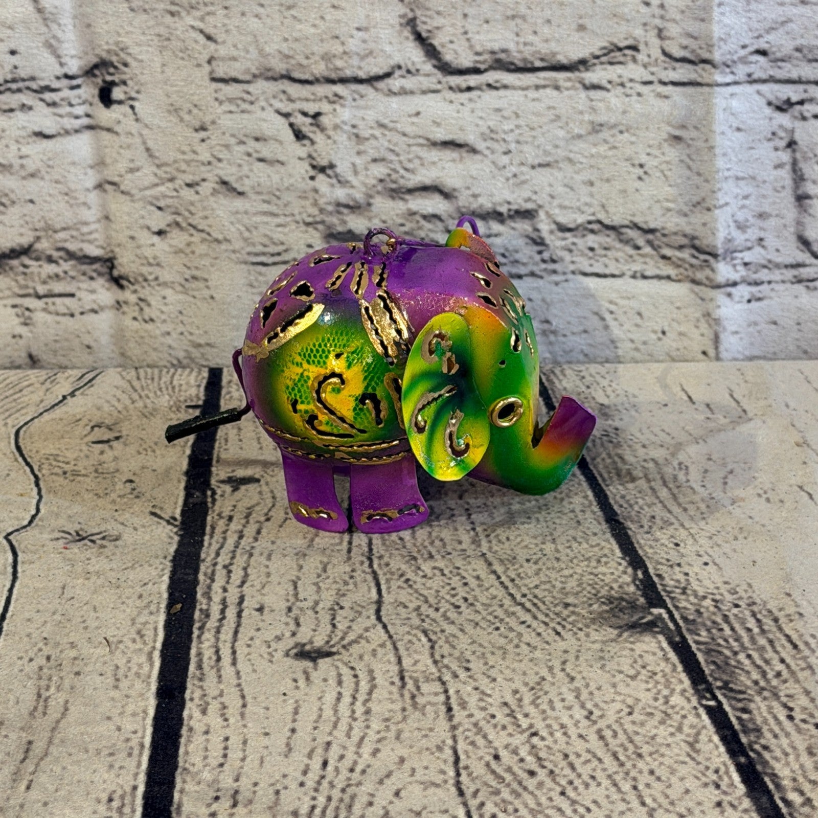 8cm x 10cm Elephant Candle Holder Hanging Purple Metal Tin Ornament Statue3