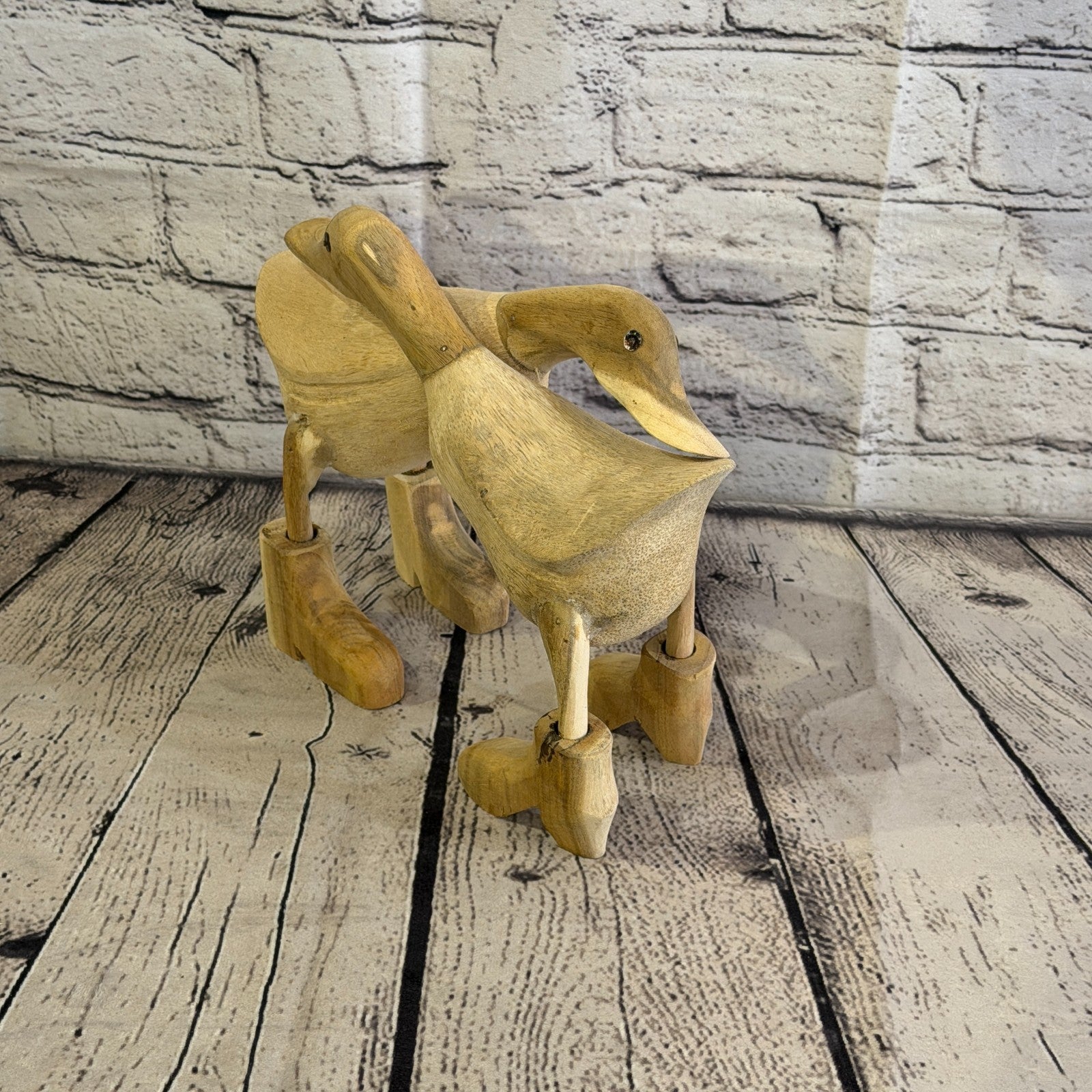 25cm x 20cm Wooden Hugging Duck Bamboo Root Romantic Vintage Rustic Funny Gift1