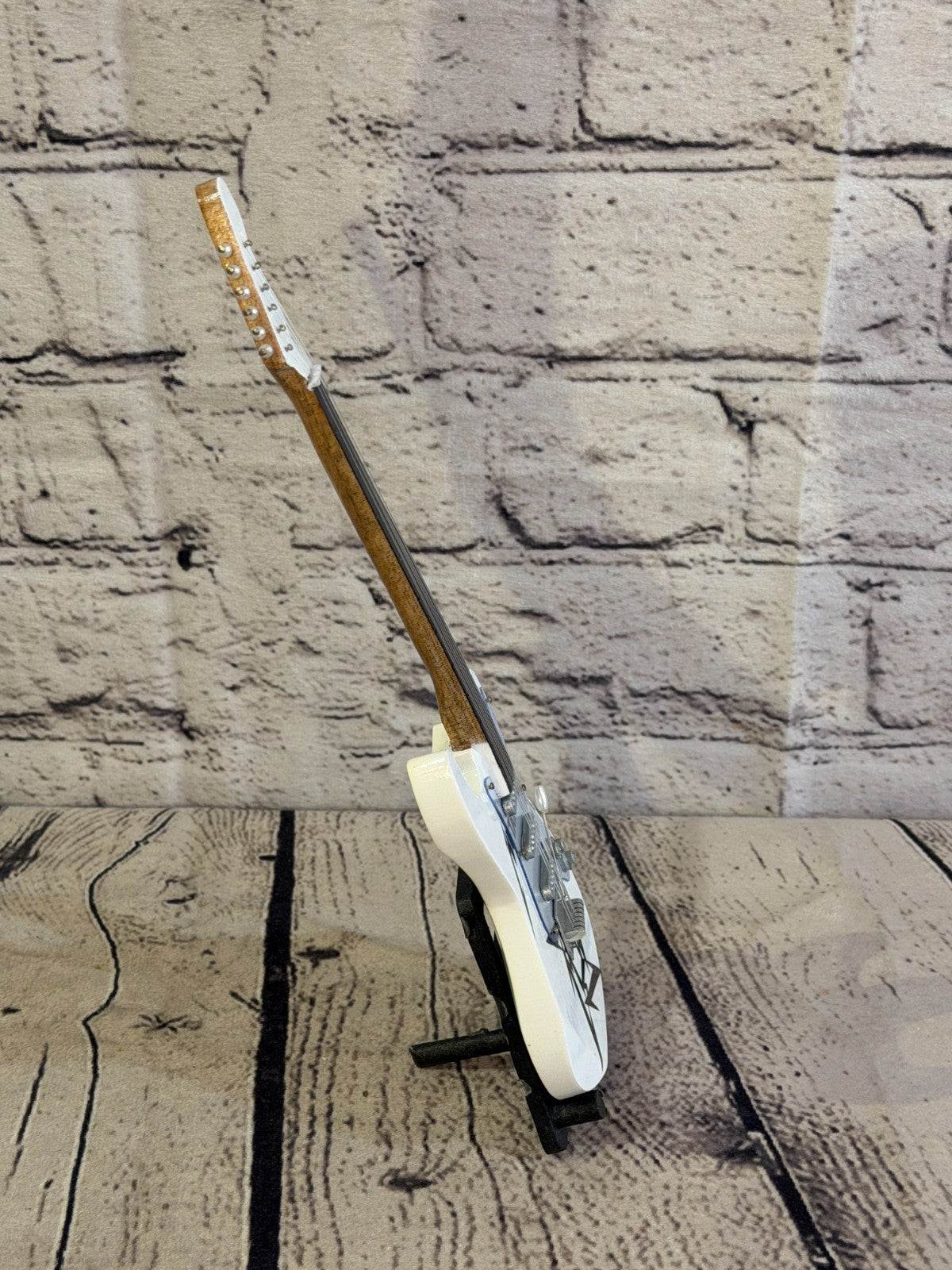 Miniature 25cm Guitar Metallica Band Guitar on Stand Band Gift Display3