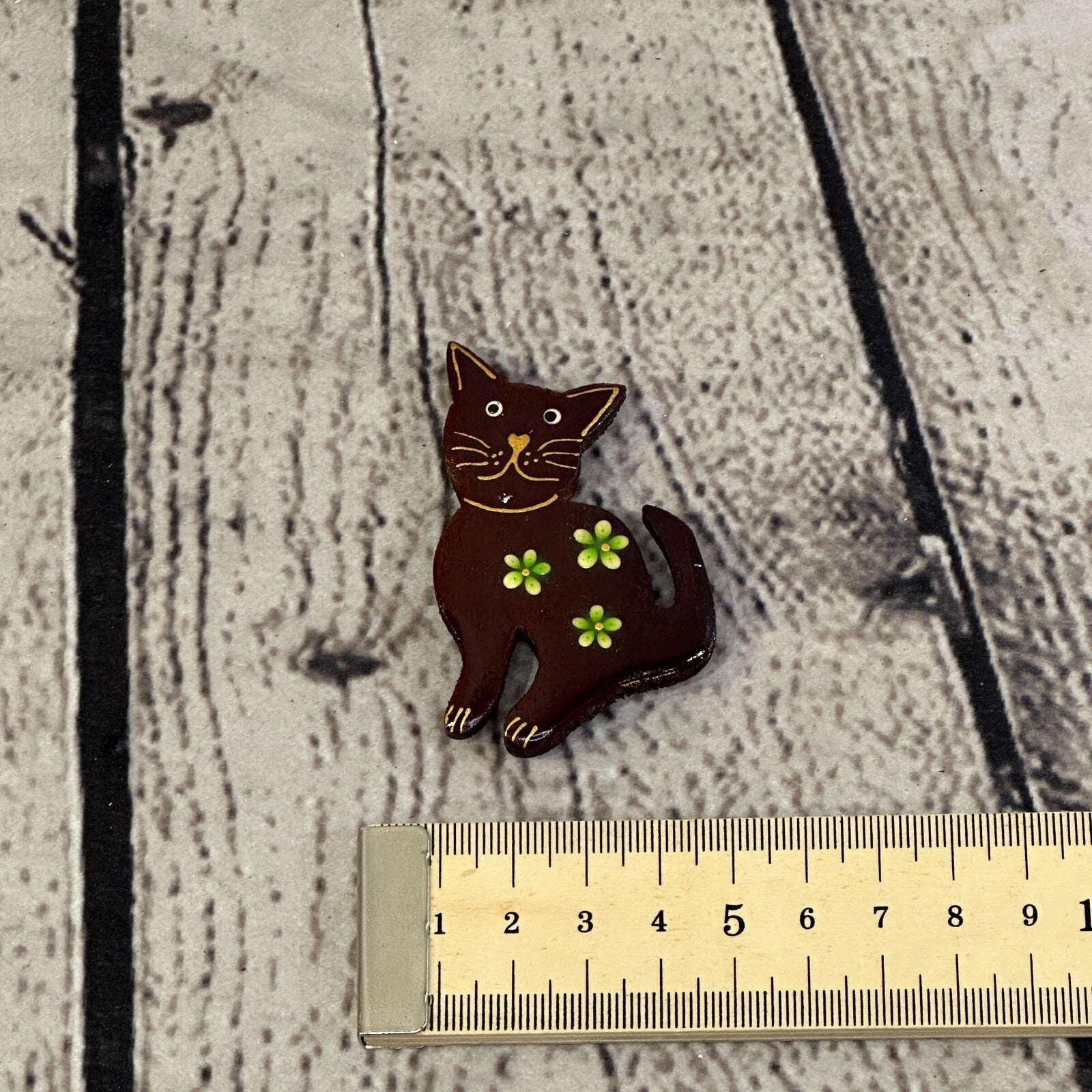 Sitting Cat Wooden Animal Fridge Magnet Cartoon Magnetic Note Holder Novelty1