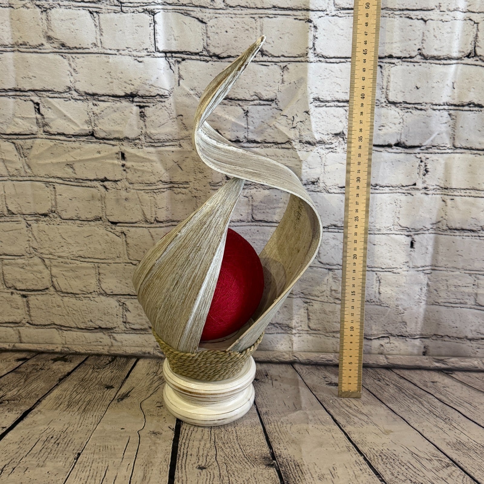Red Light White Natural 45cm Tall Leaf Lamp Twist LED UK Mains Plug Design 124