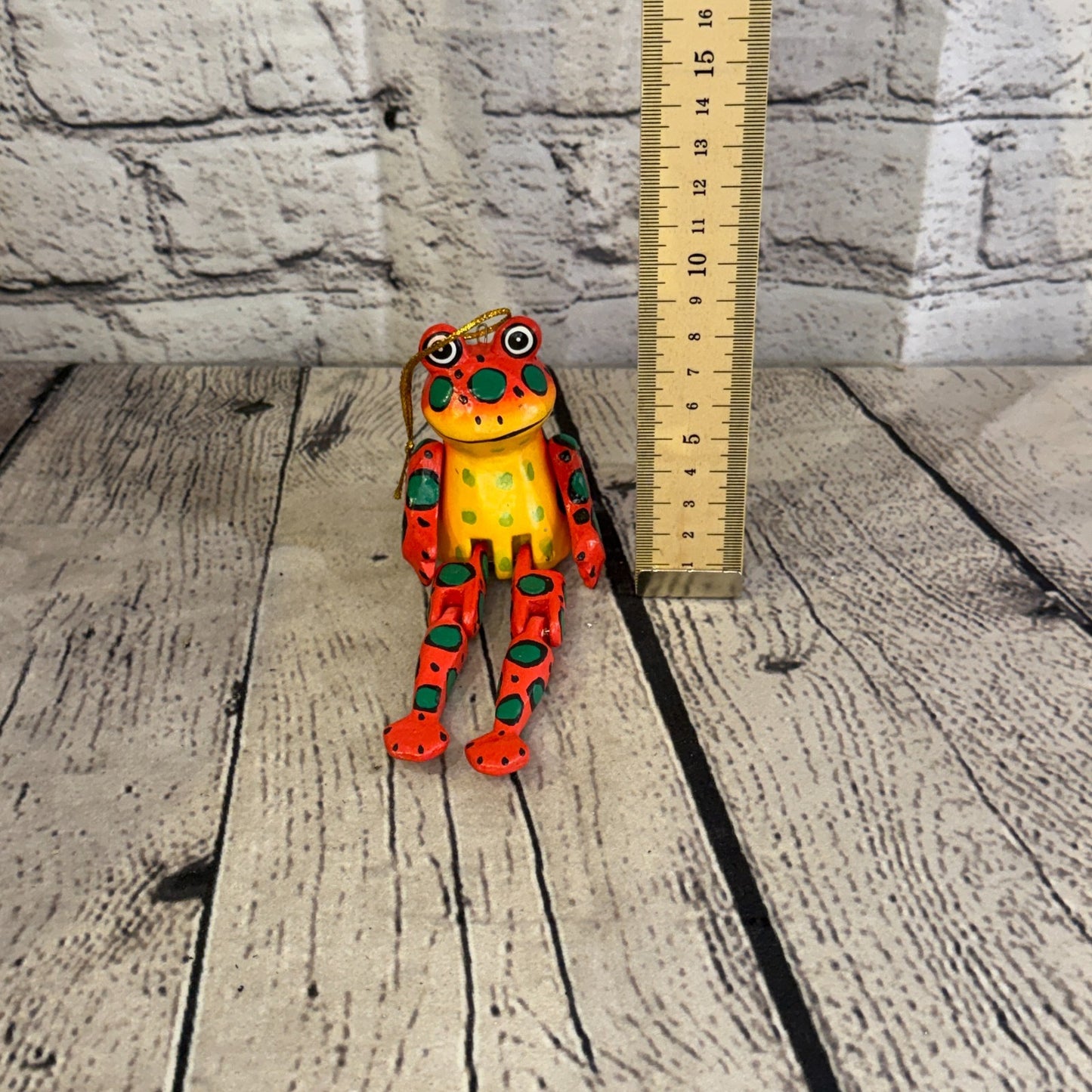 10cm Red Frog Sitting Animal, Wooden Shelf Ornament Handmade Fairtrade5