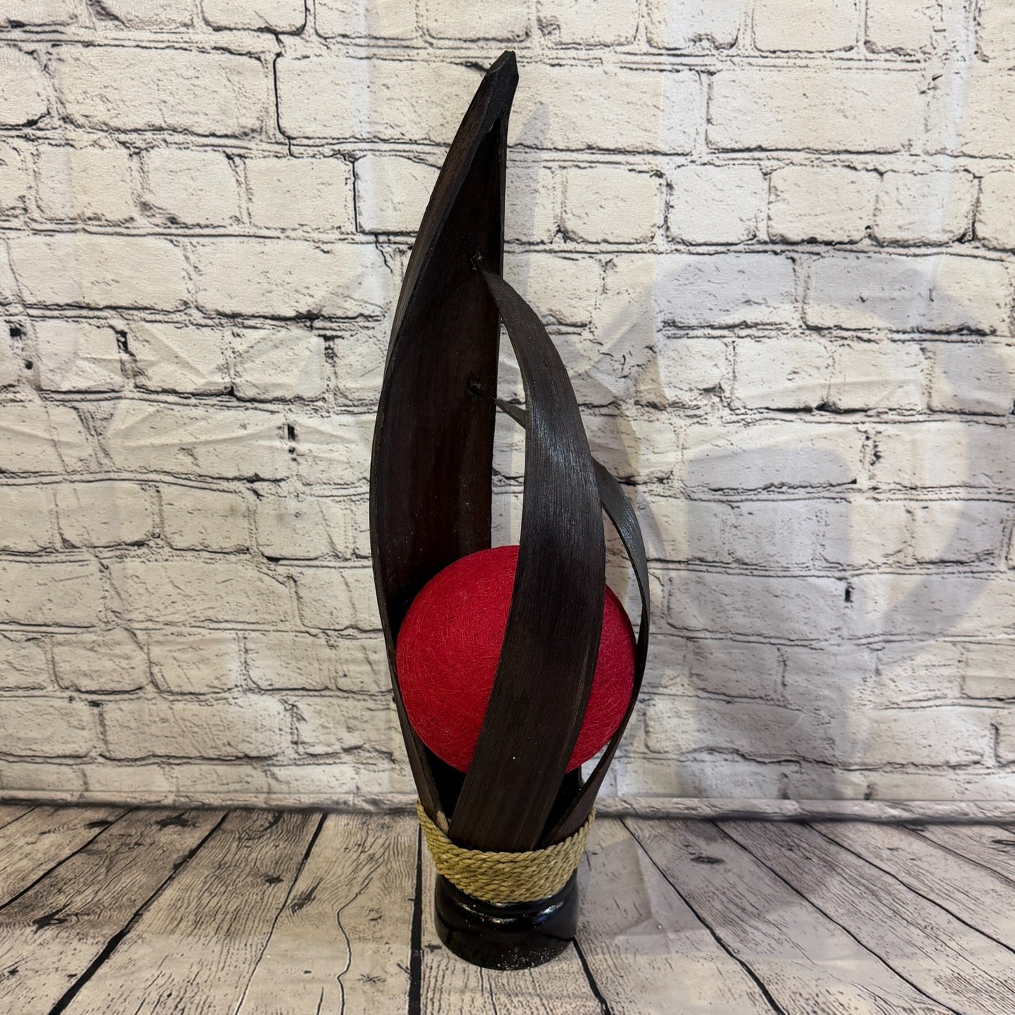 Red Light Brown Natural 55cm Tall Leaf Lamp Twist LED UK Mains Plug Design 30