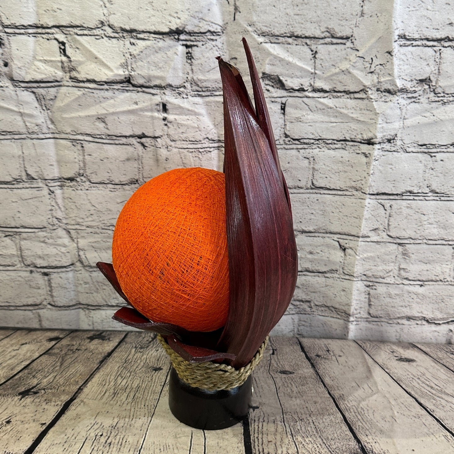 Orange Red Leaf Natural 40cm Tall Leaf Lamp Twist LED UK Mains Plug Design 92