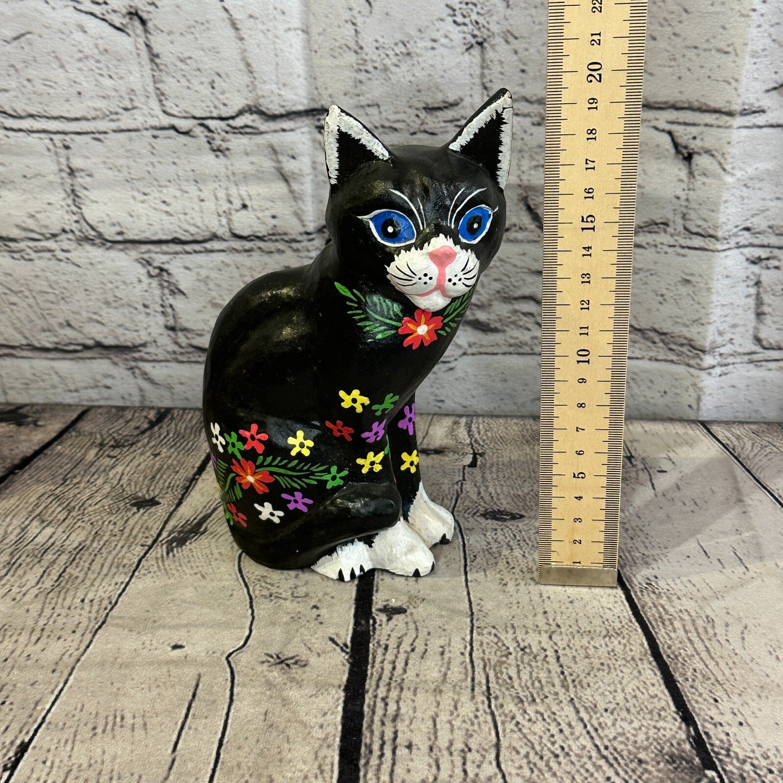 20cm x 10cm Black Flower Sitting Style Painted Wooden Hand Carved Cat Wooden6