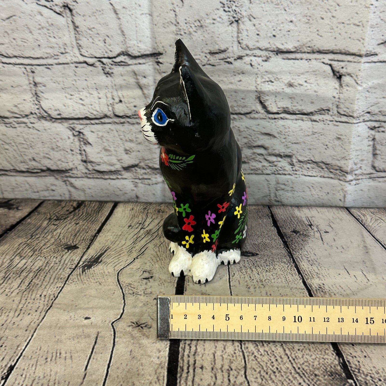 20cm x 10cm Black Flower Sitting Style Painted Wooden Hand Carved Cat Wooden8