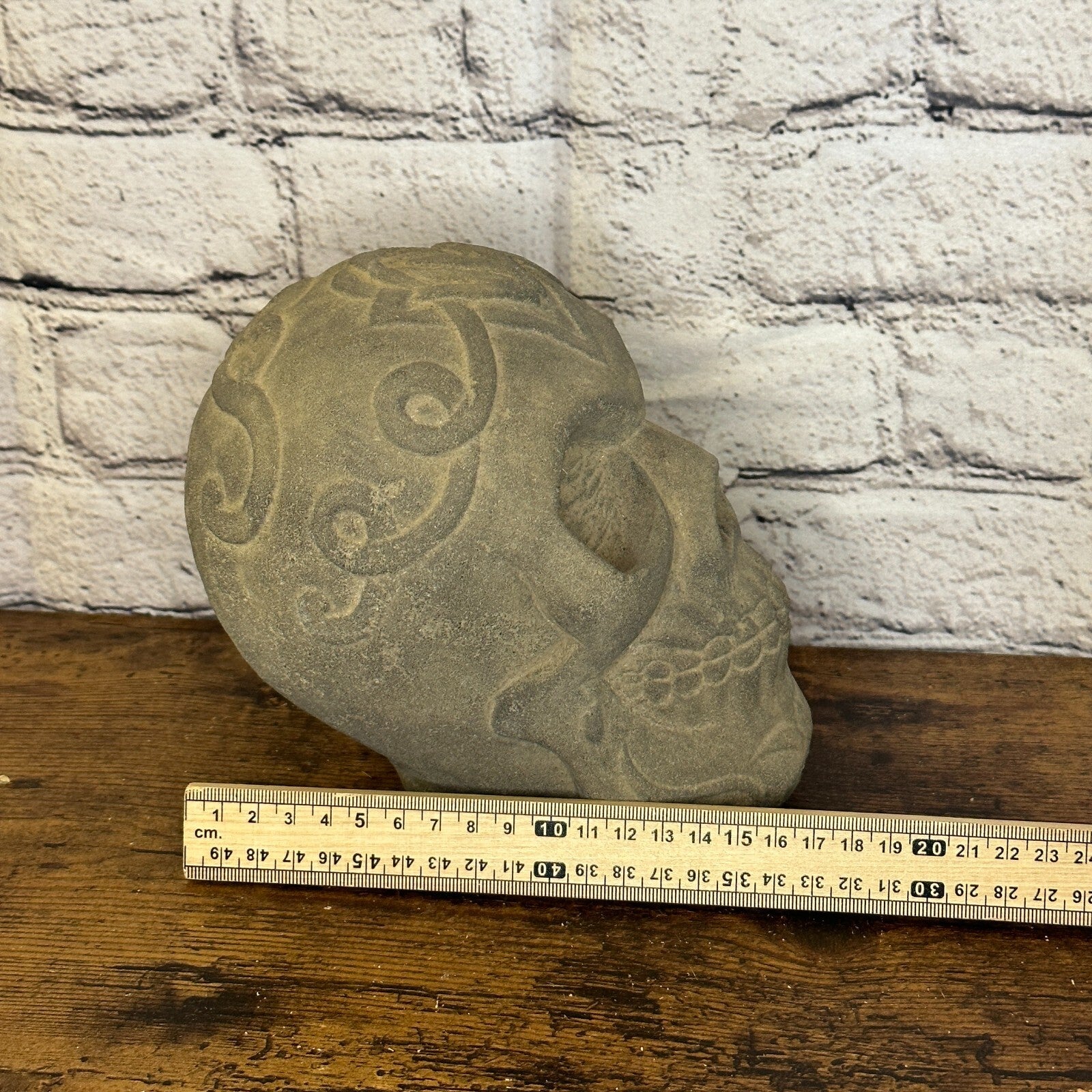Skull Celtic Knot Pattern Stone Garden 20cm Ornament Outdoor Indoor Statue Hindu6