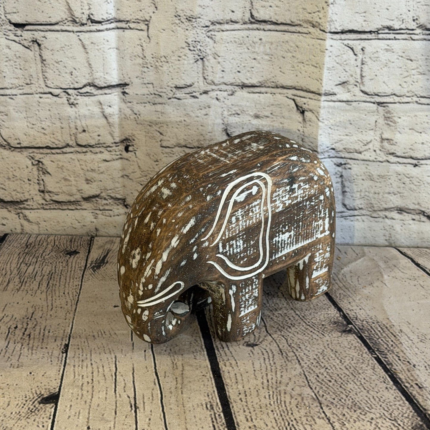 15cm x 20cm Brown Wood Wooden Standing Elephant Hand Carved Painted Statue0