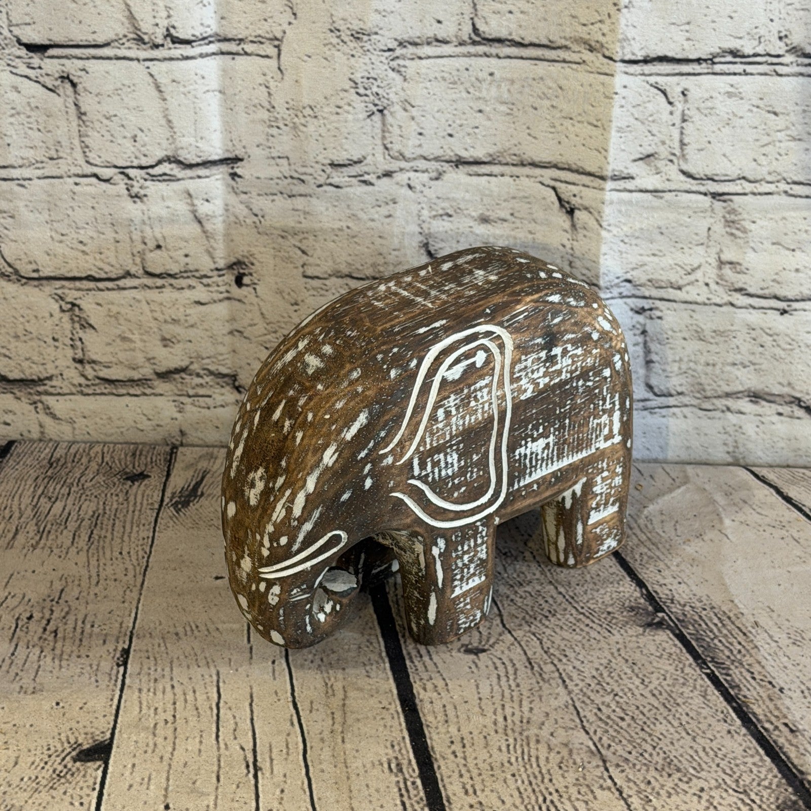 15cm x 20cm Brown Wood Wooden Standing Elephant Hand Carved Painted Statue0