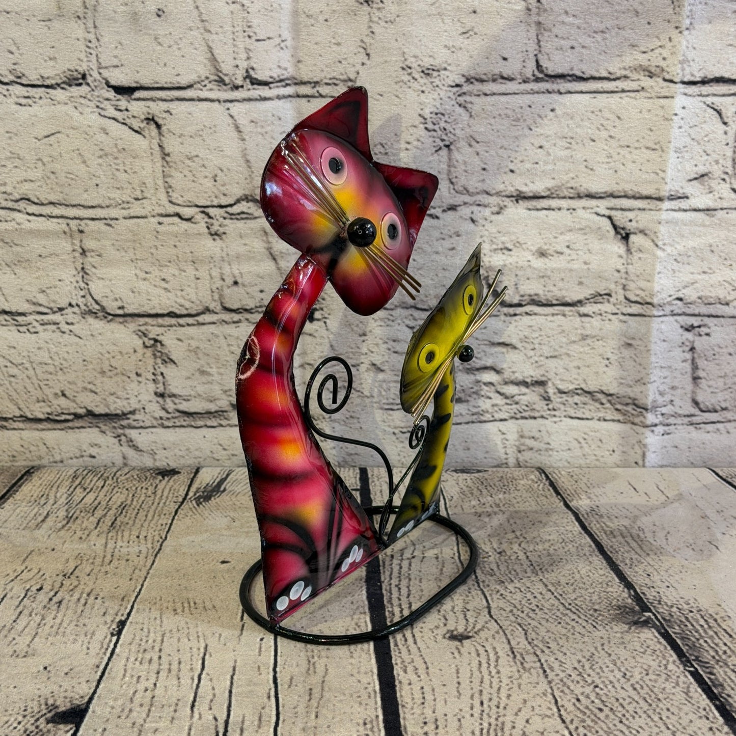 25cm x 15cm Double Cat Pink Green Metal Tin Standing Ornament Statue2