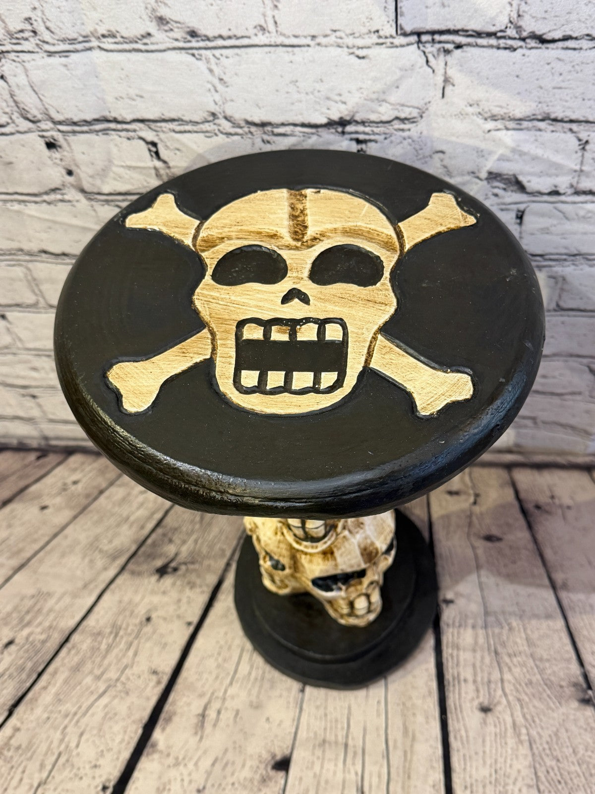 40cm x 25cm Skull Tower Round Wooden Coffee Table Bar Restaurant Garden Pub6