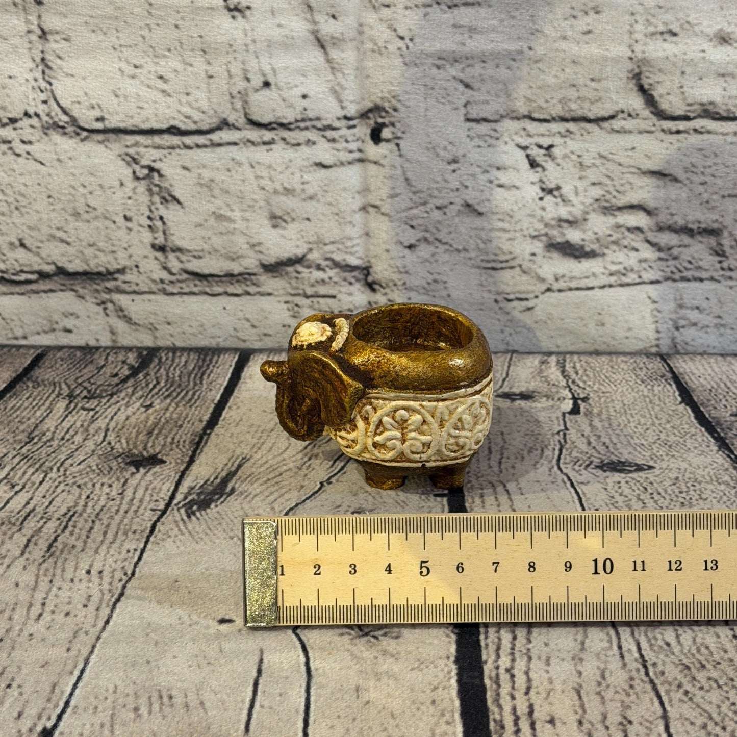 White & Bronze 8cm x 5cm Elephant Tea Light Holder Statue Resin Hindu6