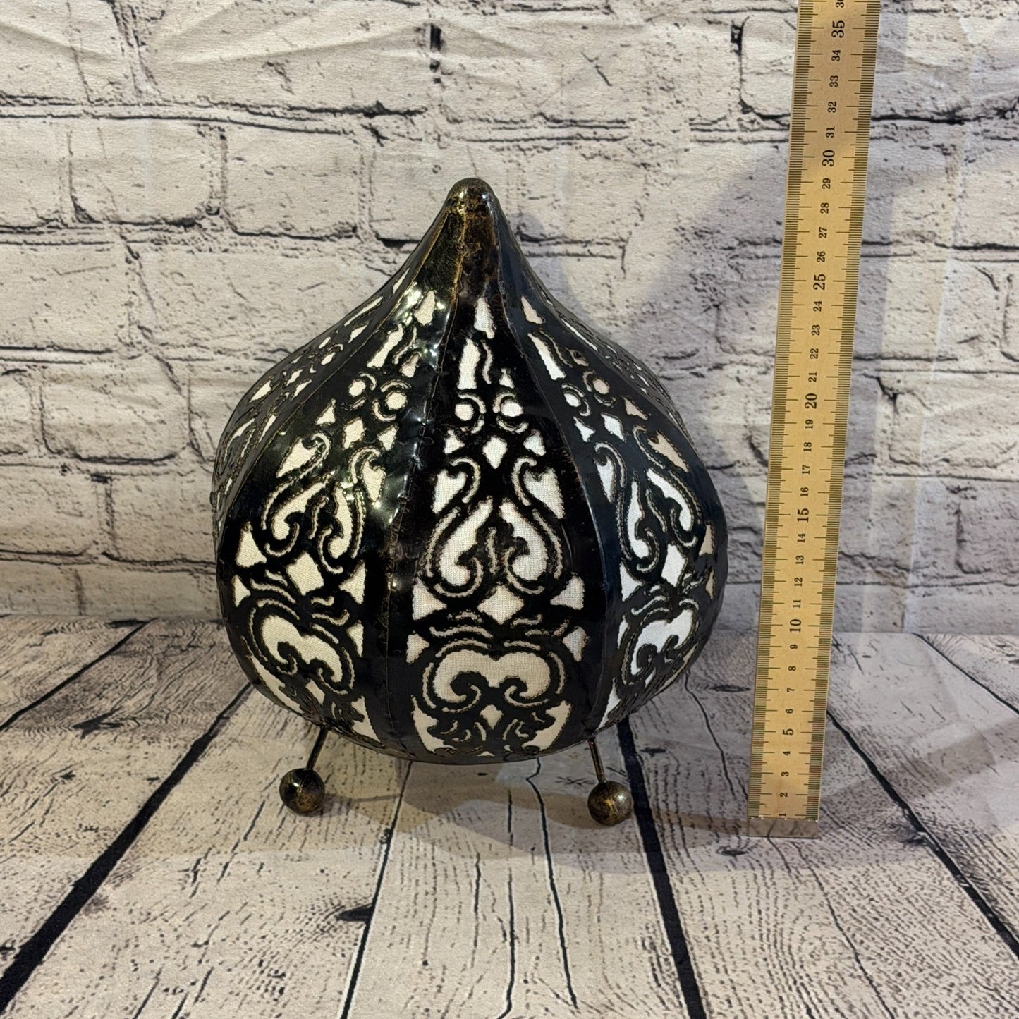 30cm x 20cm Metal Fabric White Moroccan Style Tall Lamp Twist LED UK Mains Plug3