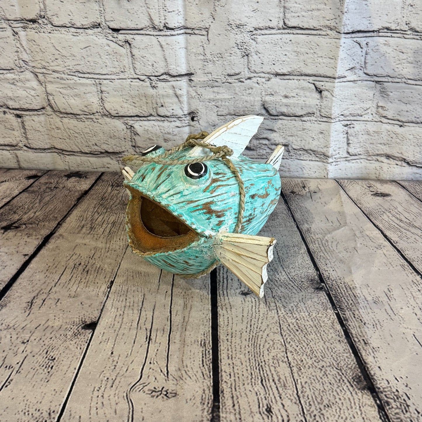 Green White Fins Folk Art Painted Shark Fish Coconut Shell Ornaments Hanging0
