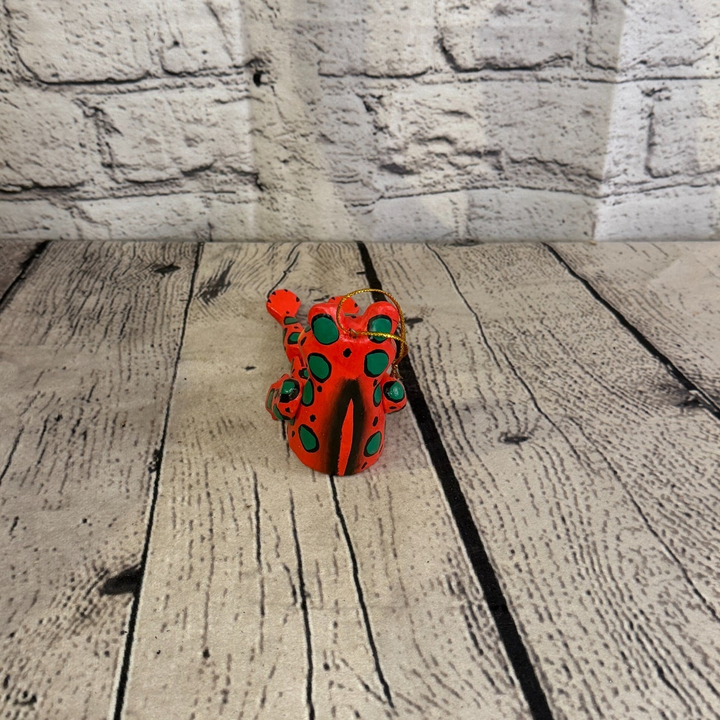 10cm Red Frog Sitting Animal, Wooden Shelf Ornament Handmade Fairtrade4