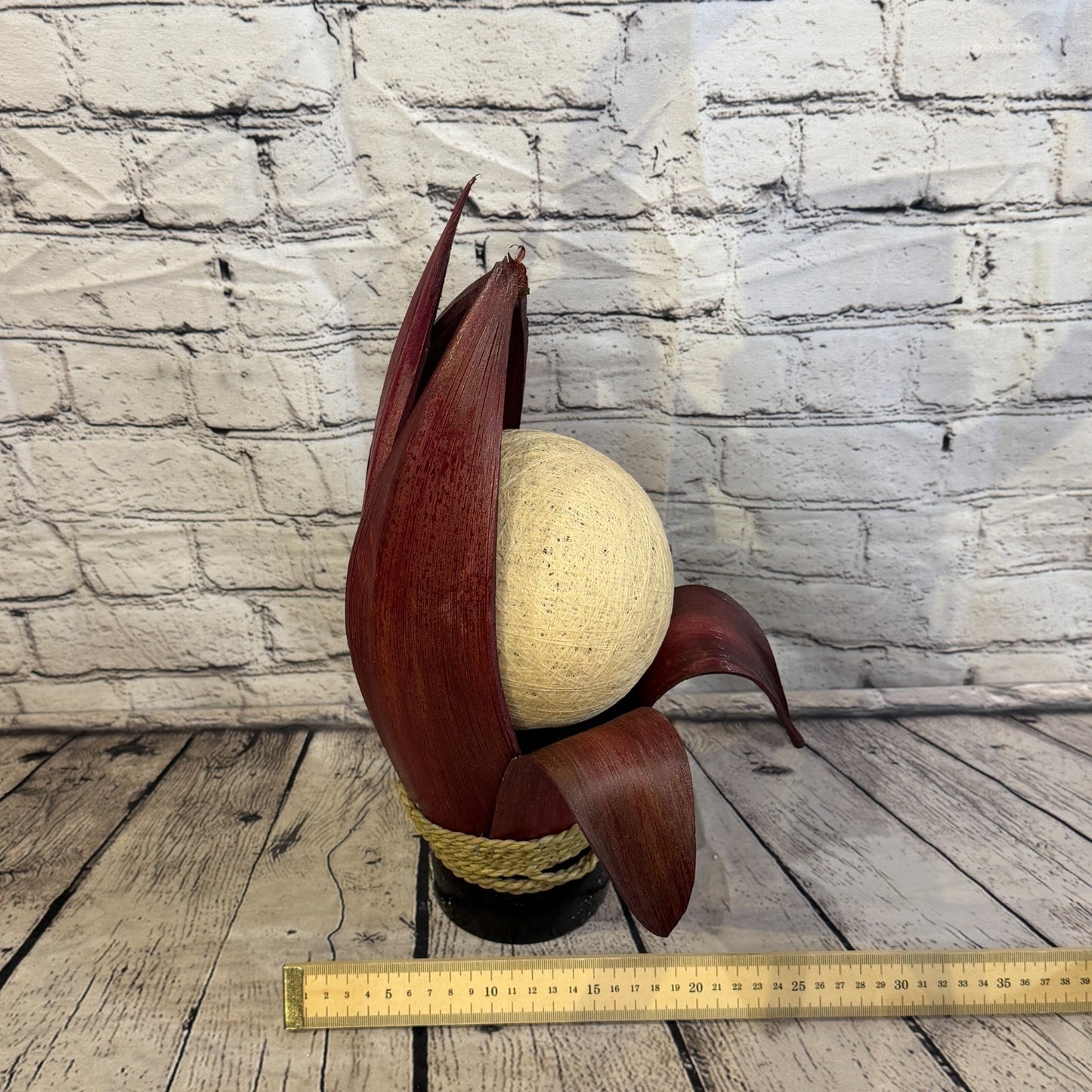 White Light Red Natural 40cm Tall Leaf Lamp Twist LED UK Mains Plug Design 57