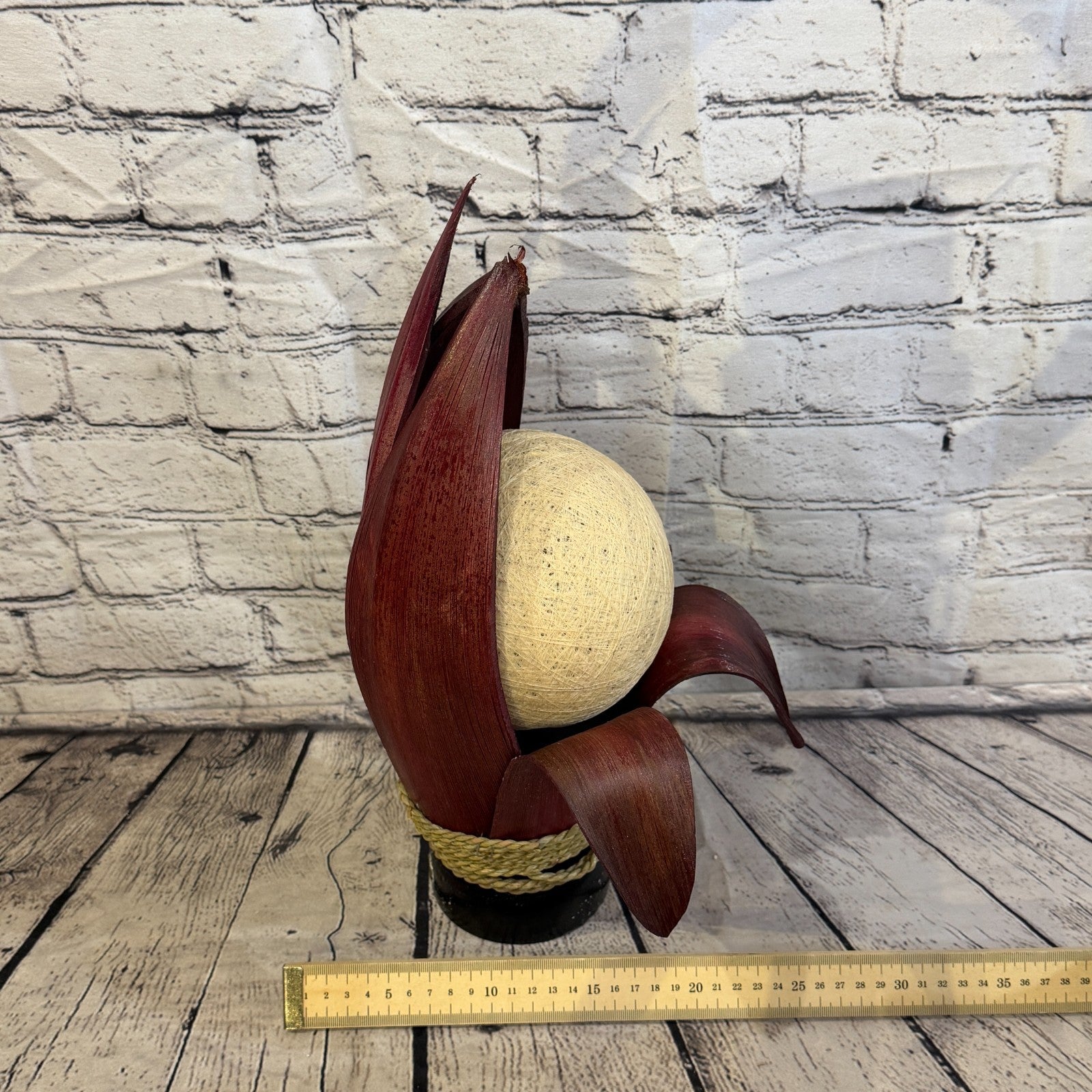 White Light Red Natural 40cm Tall Leaf Lamp Twist LED UK Mains Plug Design 57
