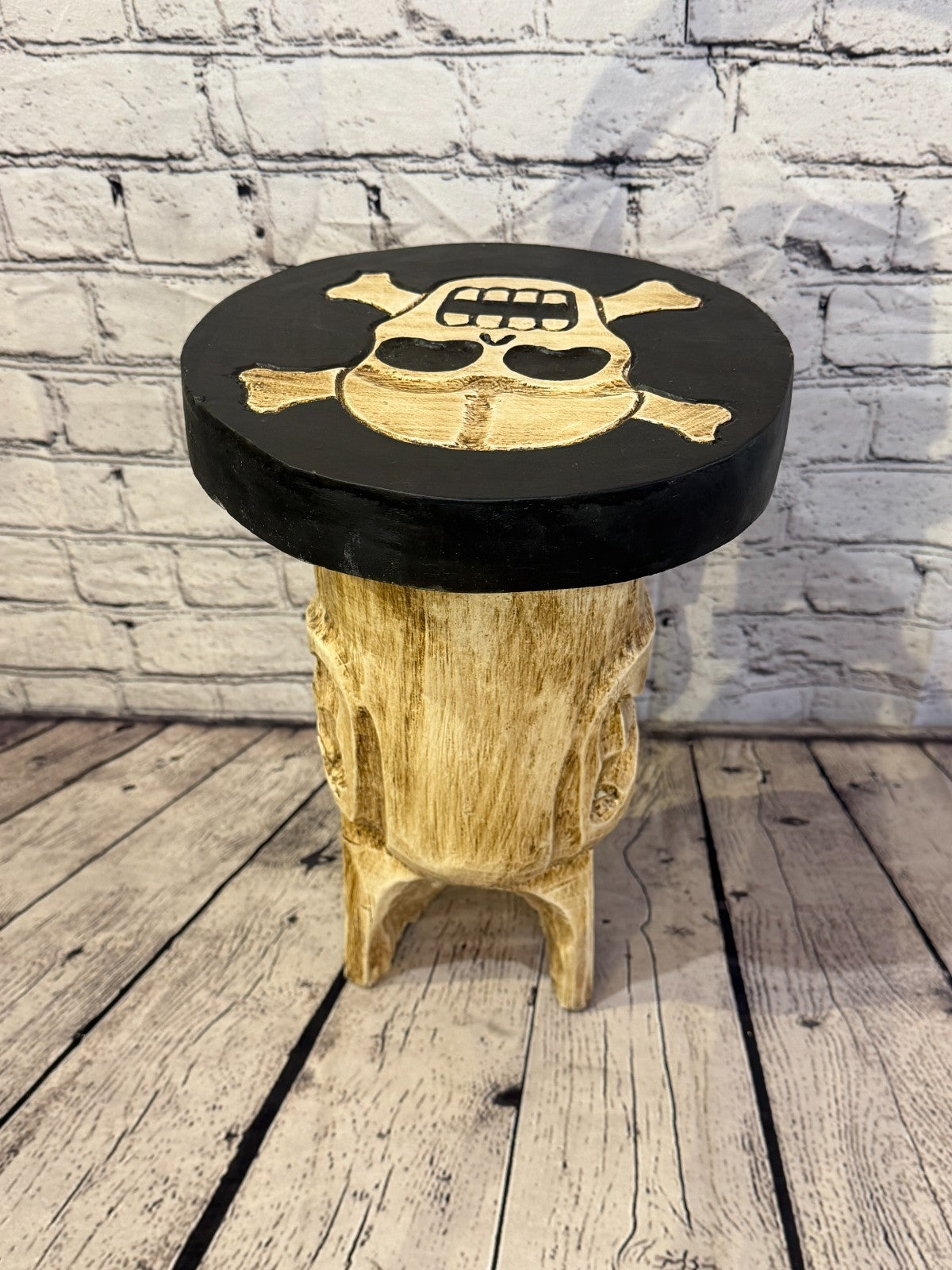 40cm x 25cm Single Skull Round Wooden Coffee Table Bar Restaurant Garden Pub2