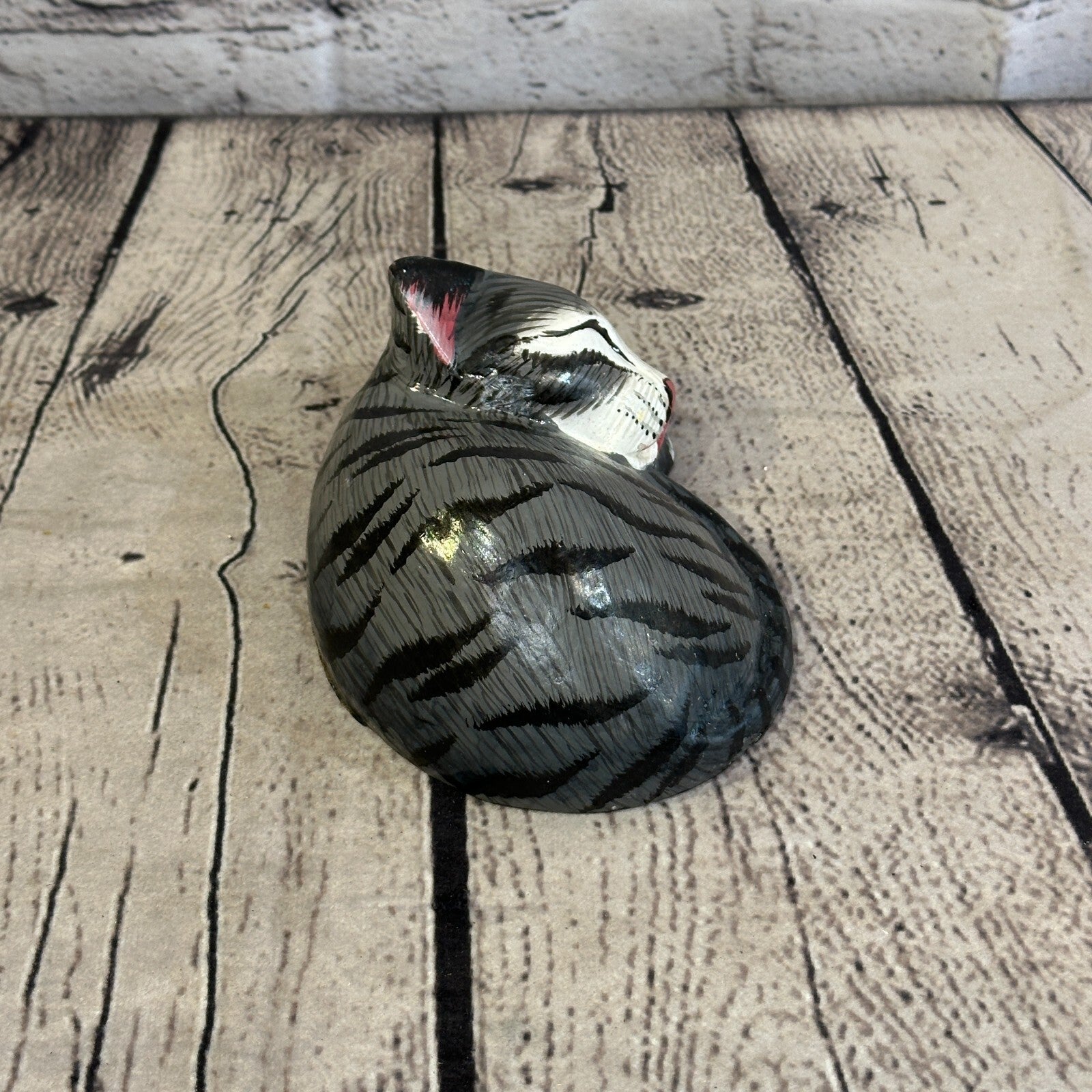 14cm Grey Style Painted Wooden Hand Carved Snoozing Cat Sleeping Cat Wooden4