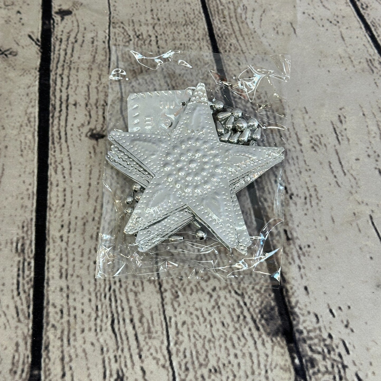 Aluminium Stamped Sitting Star String Wall Hangings Home Decoration1