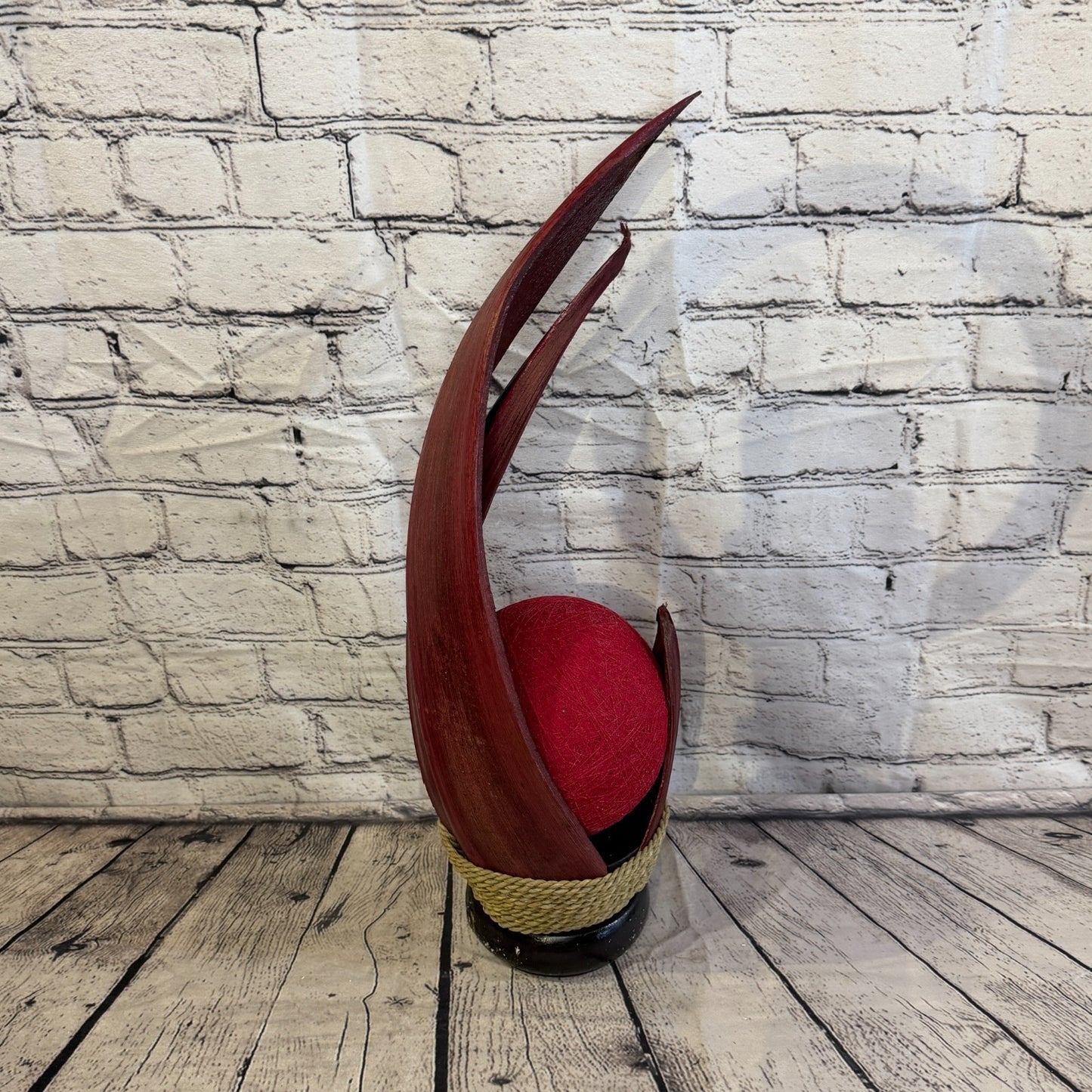 Red Light Red Natural 55cm Tall Leaf Lamp Twist LED UK Mains Plug Design 63