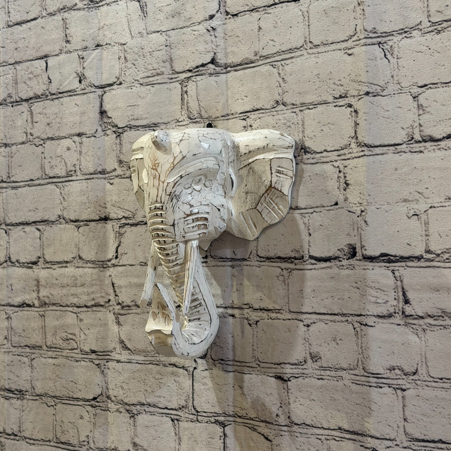 25cm x 25cm Plain White Painted Wood Elephant Head Wall Mounted Art Shabby1