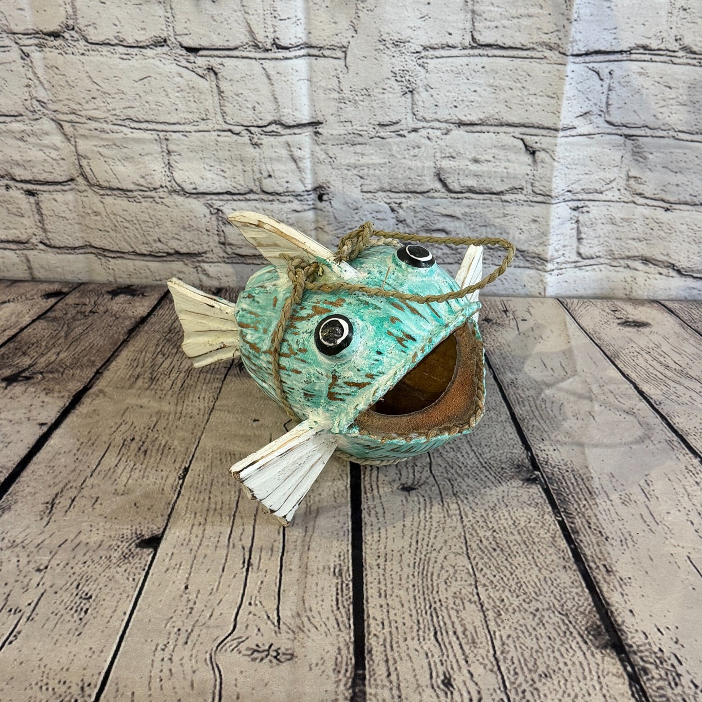 Green White Fins Folk Art Painted Shark Fish Coconut Shell Ornaments Hanging2