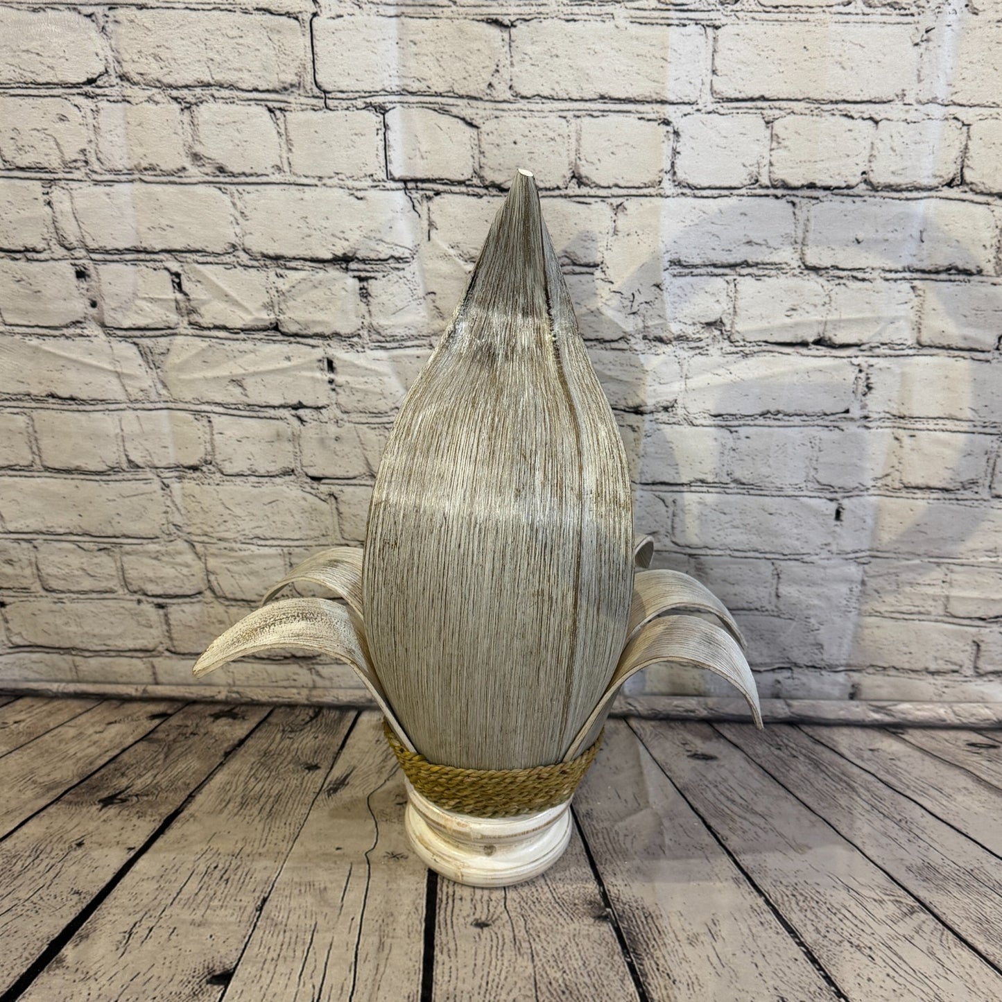 White Light White Natural 50cm Tall Leaf Lamp Twist LED UK Mains Plug Design 74