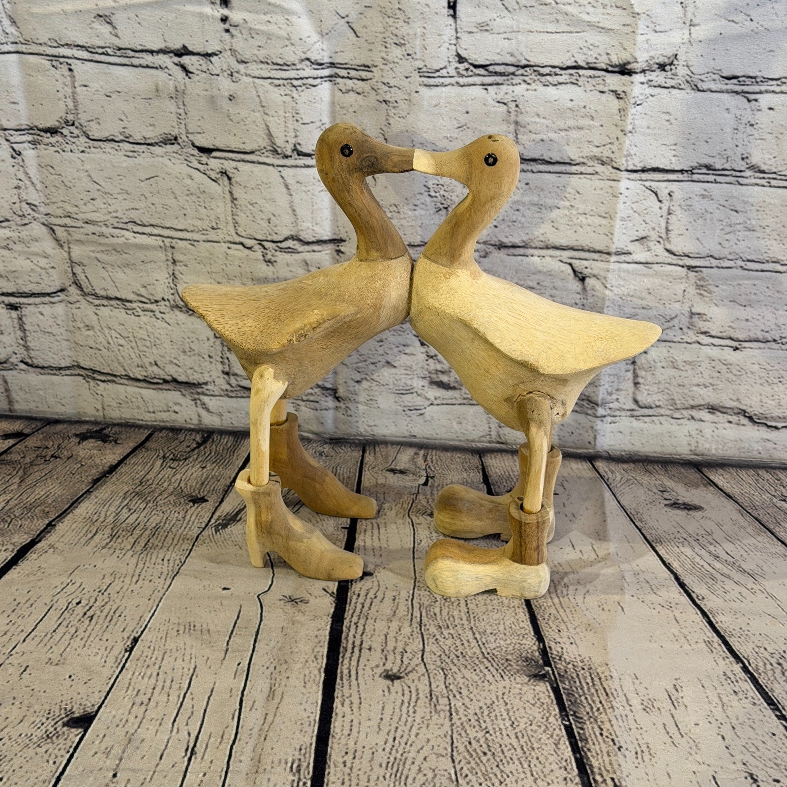 25cm x 30cm Wooden Kissing Duck Bamboo Root Romantic Vintage Rustic Funny Gift0