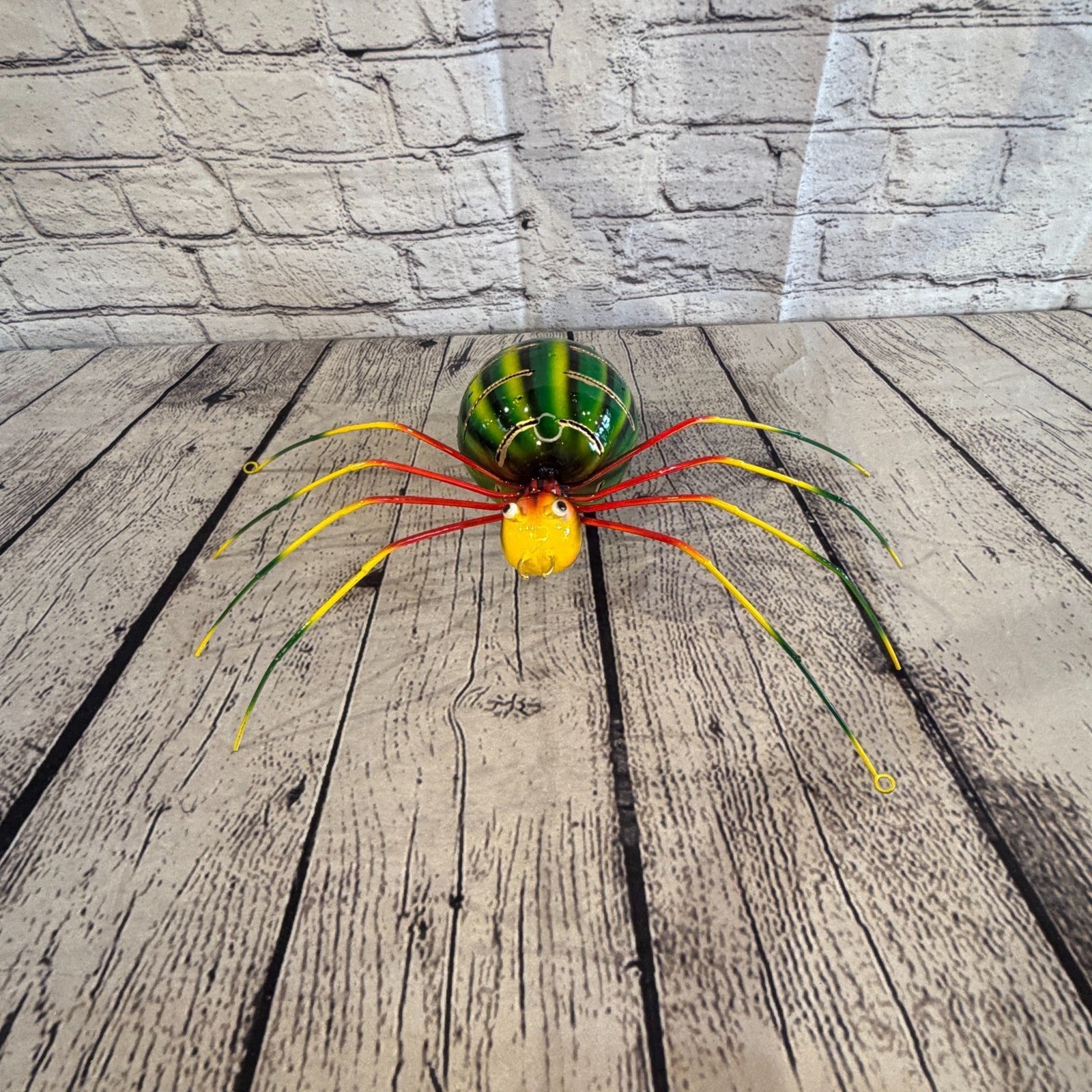 35cm x 20cm Small Colourful Green Spider Metal Tin Standing Ornament Statue1