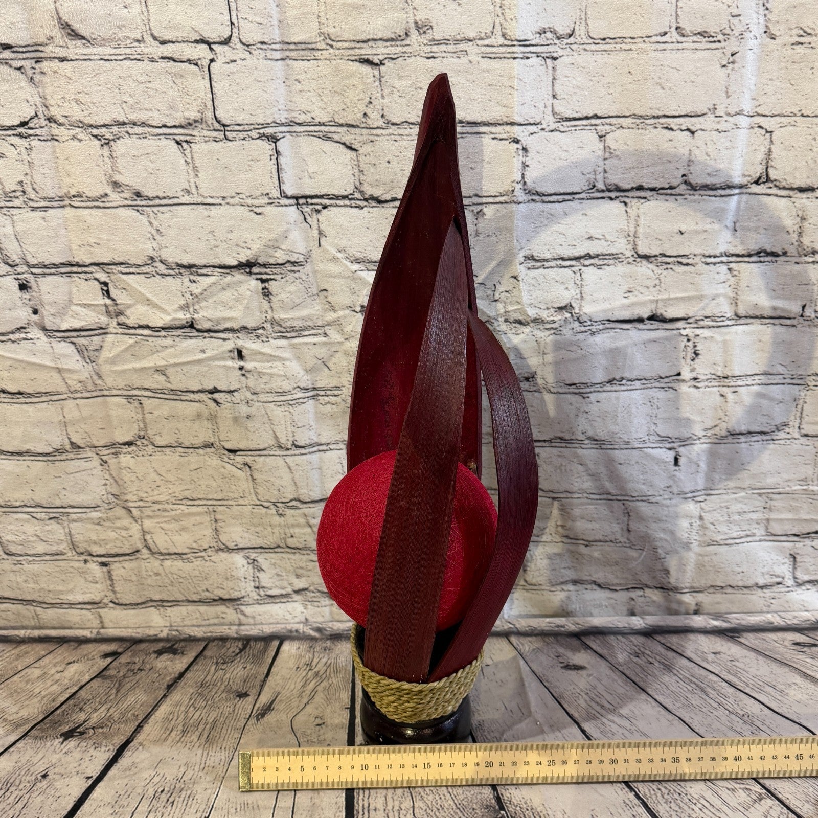Red Light Red Natural 55cm Tall Leaf Lamp Twist LED UK Mains Plug Design 37