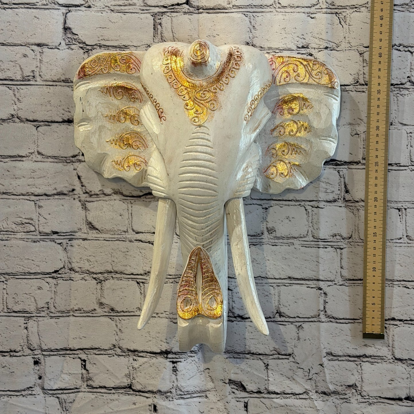 40cm x 40cm White Gold Painted Wood Elephant Head Wall Mounted Art Shabby4