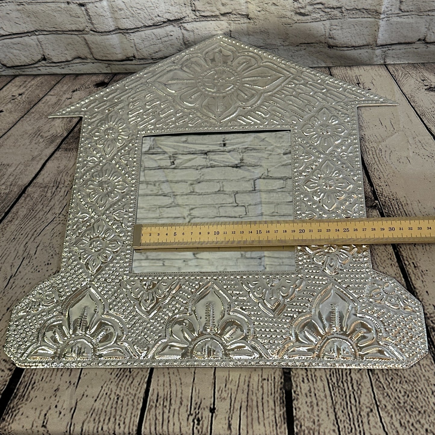 45cm Aluminium Stamped House Flower Mirror Wall Hangings for Home Decoration5