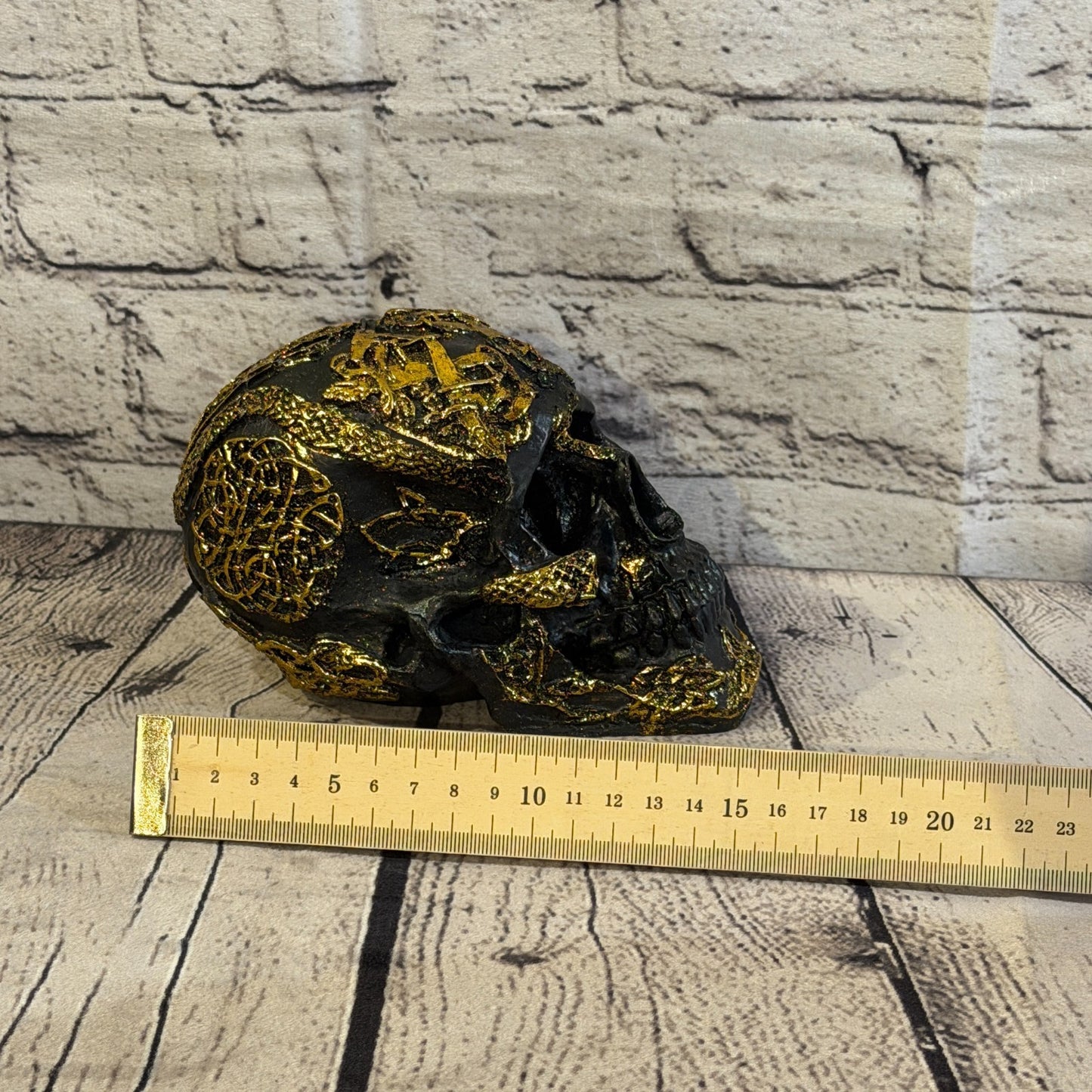 Black Gold 15cm x 10cm Gothic Celtic Knot Skull Crucifix Statue Resin6
