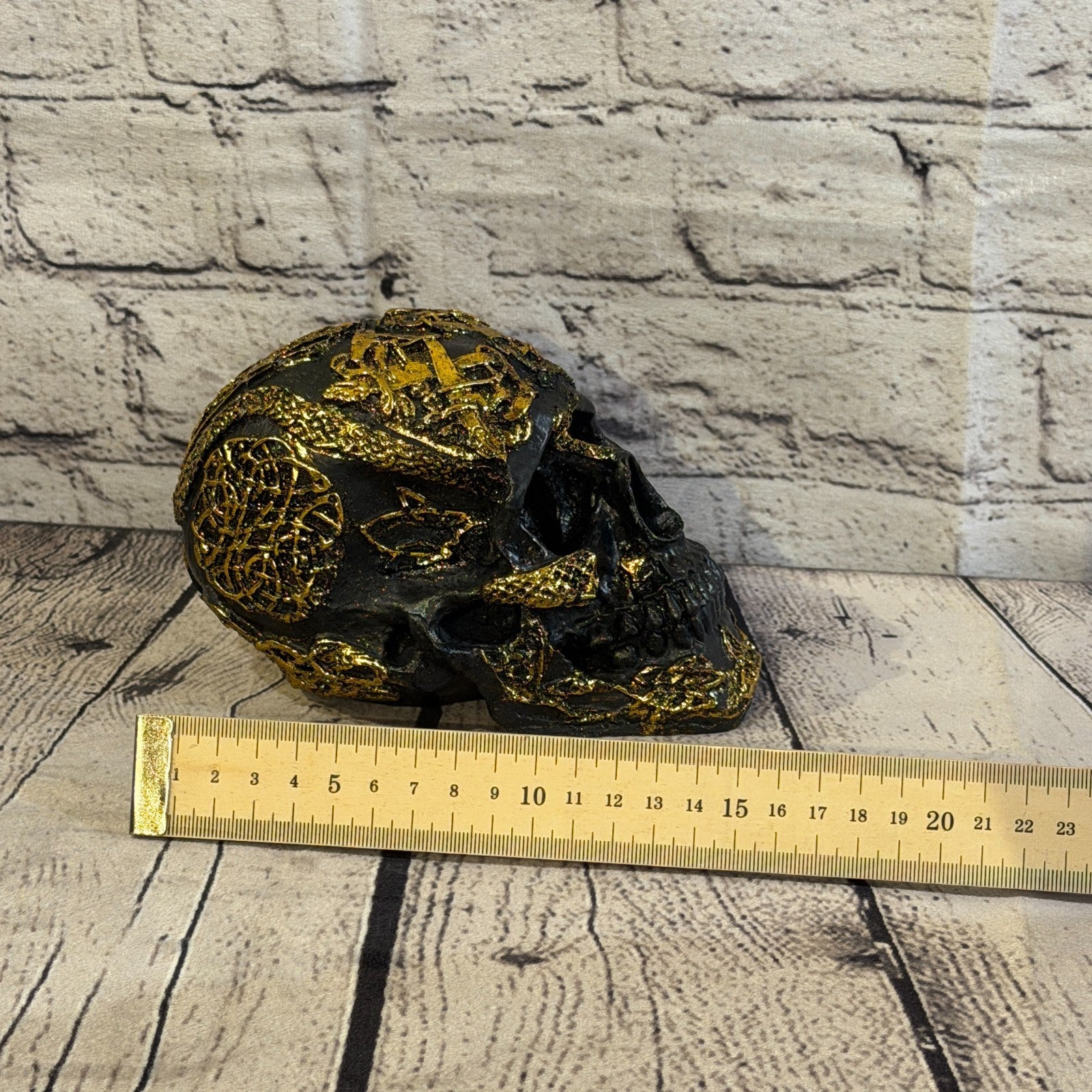 Black Gold 15cm x 10cm Gothic Celtic Knot Skull Crucifix Statue Resin6