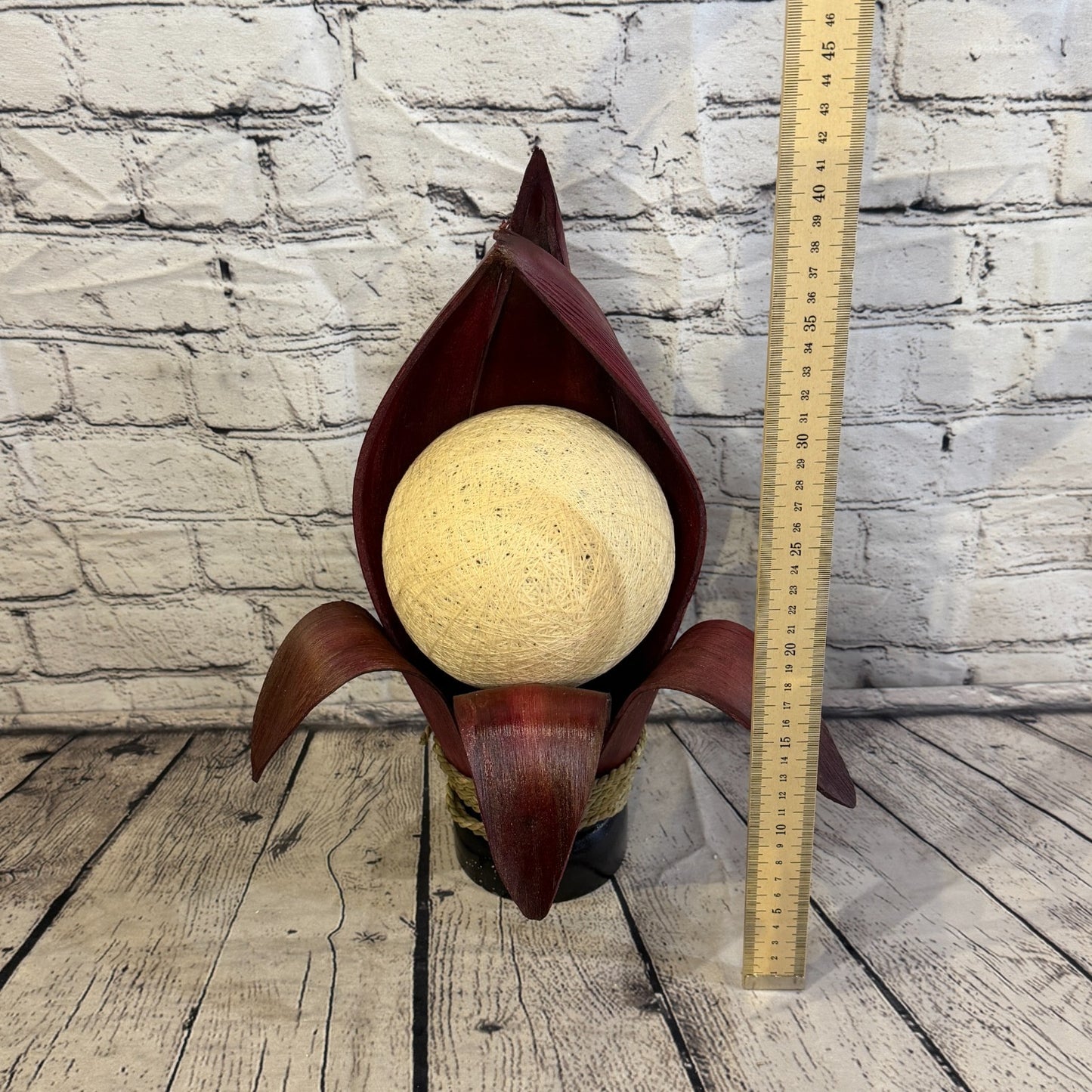 White Light Red Natural 40cm Tall Leaf Lamp Twist LED UK Mains Plug Design 55