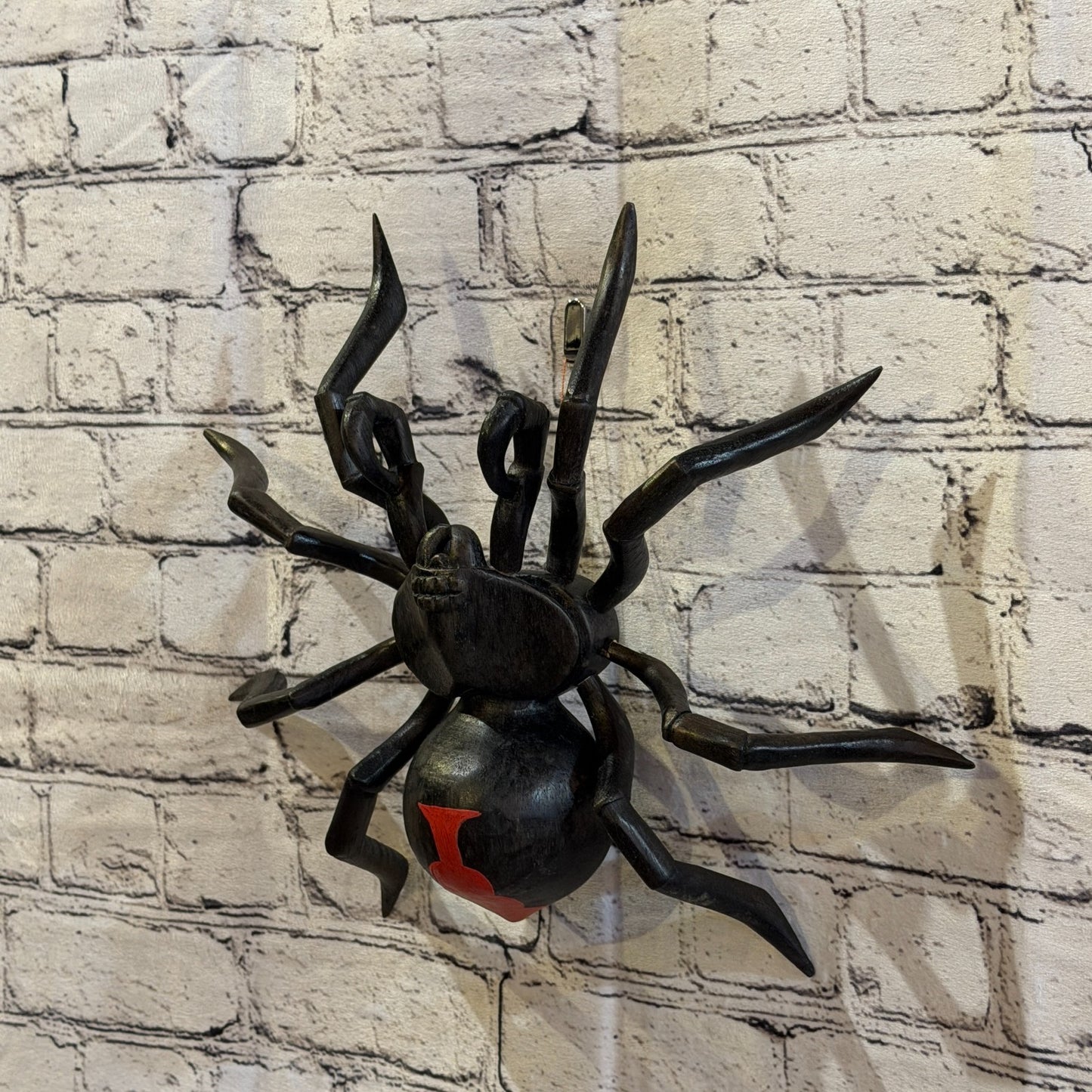 30cm x 25cm Black Widow Wooden Spider Carving Hand Walking Tarantula Statue1