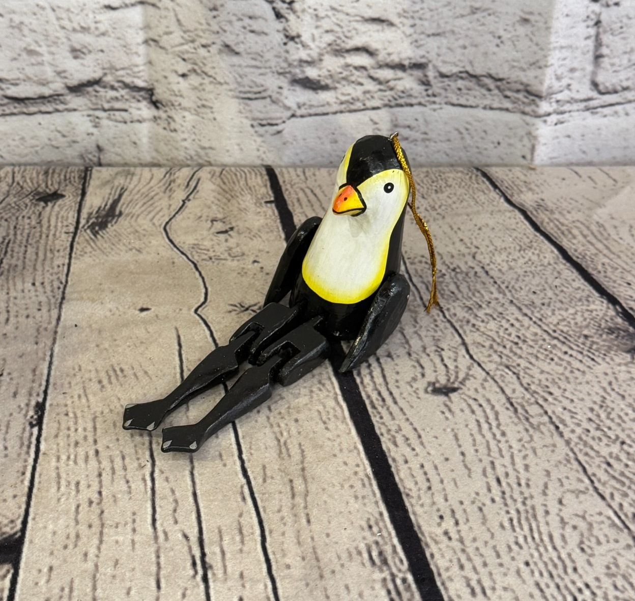 10cm Black White Penguin Sitting Animal Wooden Shelf Ornament Handmade Fairtrade0
