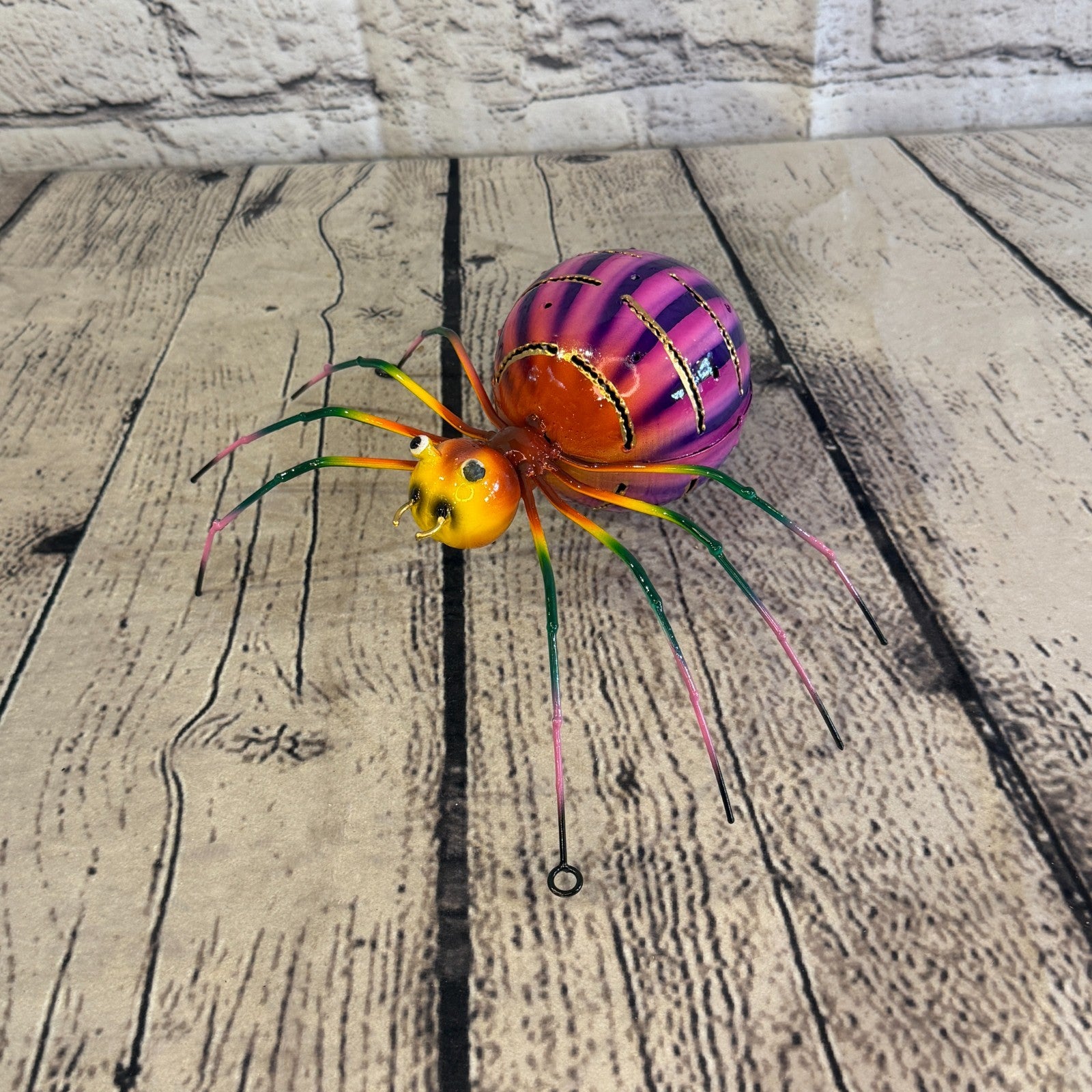20cm x 15cm Small Colourful Purple Spider Metal Tin Standing Ornament Statue0