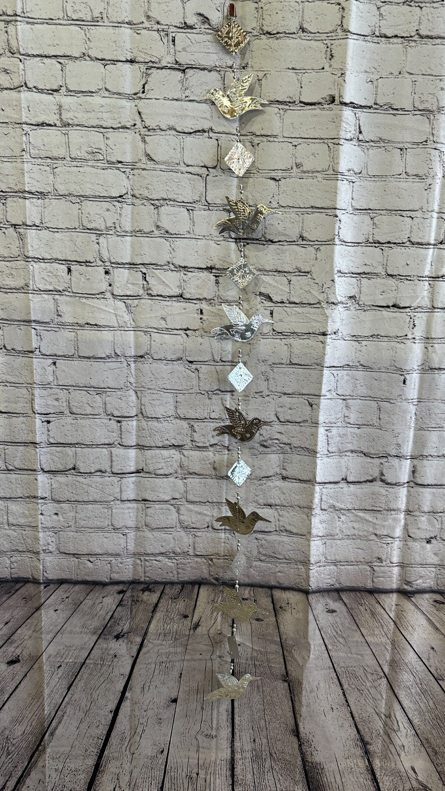 Aluminium Stamped Sitting Humming Bird String Wall Hangings Home Decoration6