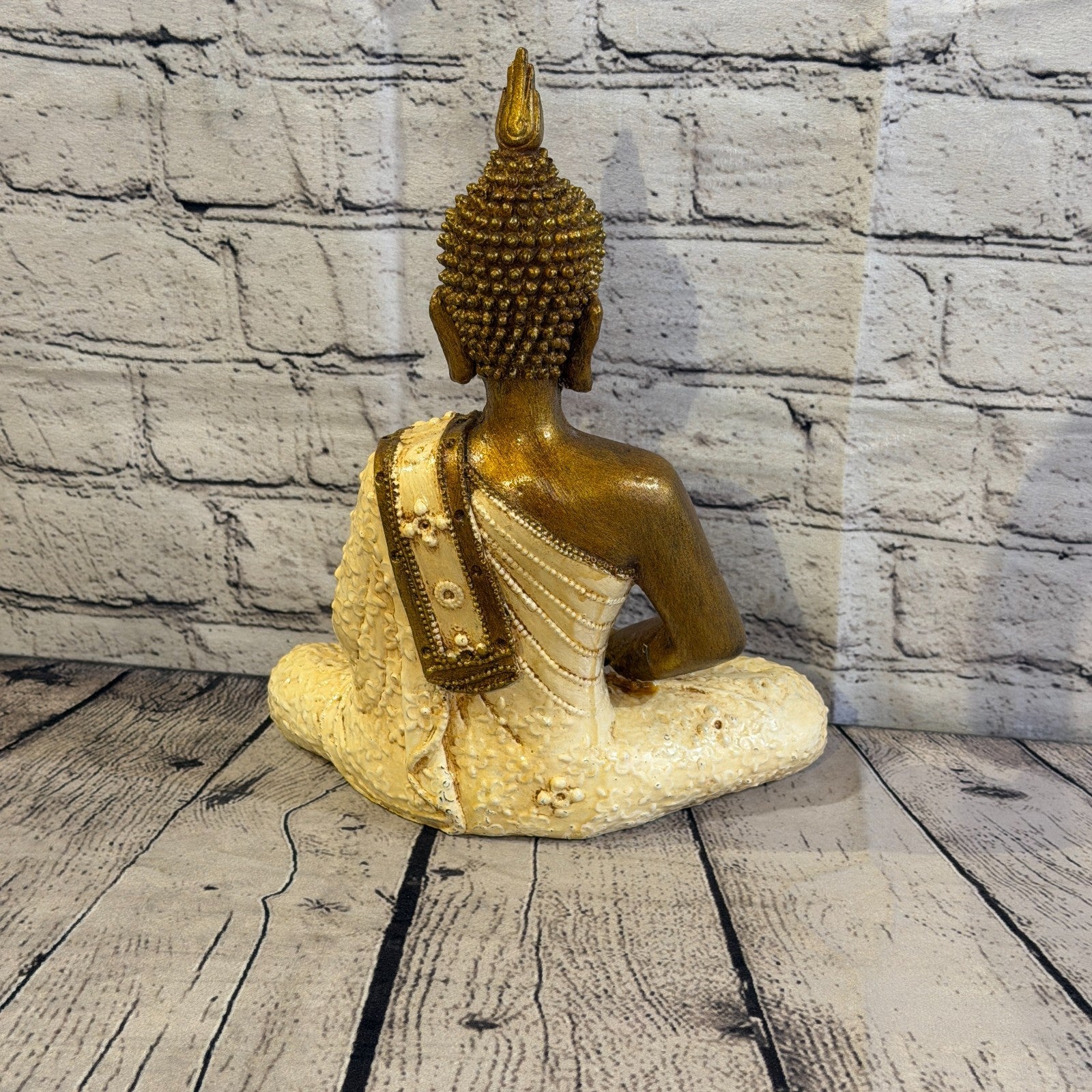 White & Bronze 30cm x 20cm Large Thai Spike Buddha Sitting Statue Resin Hindu4
