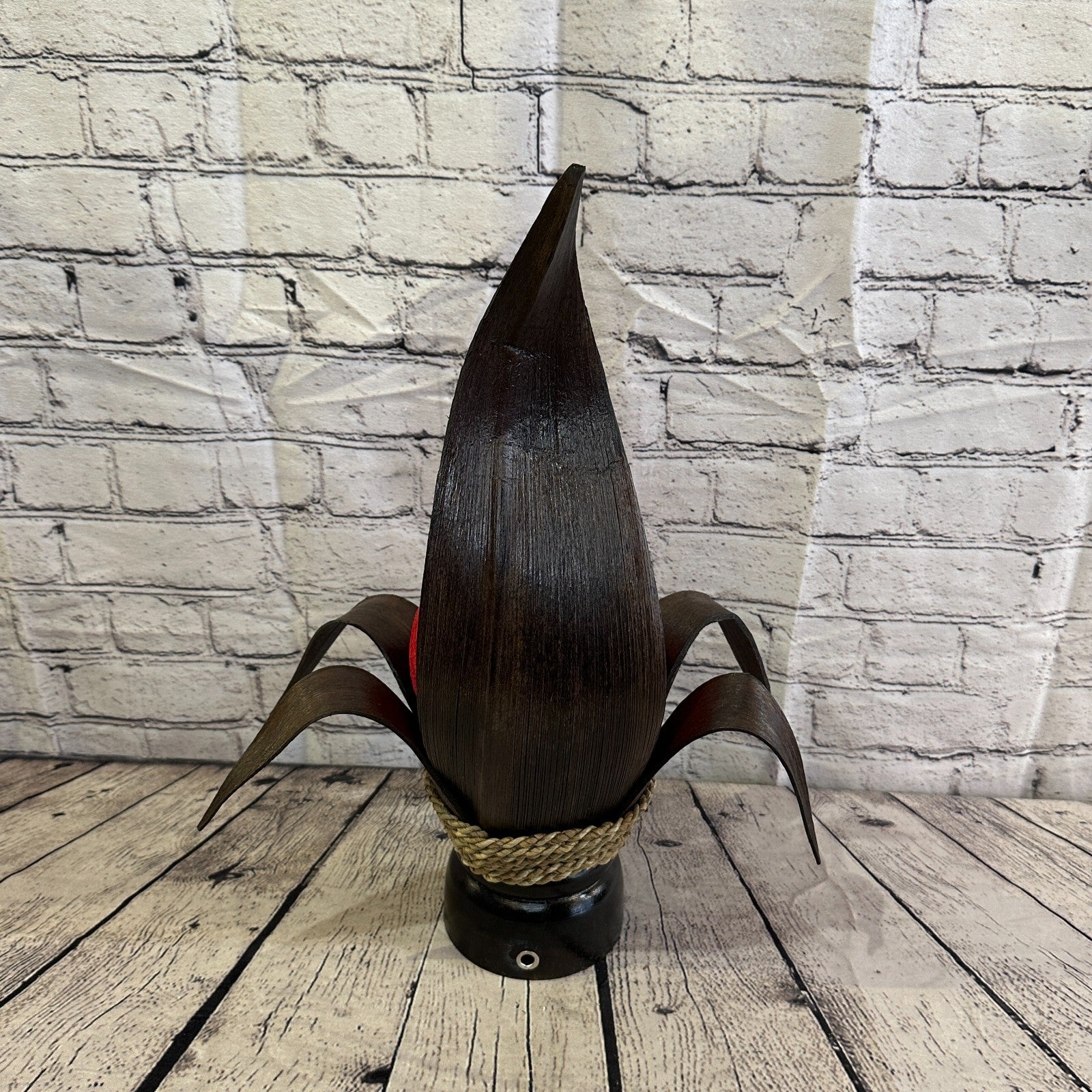 Red Brown Leaf Natural 50cm Tall Leaf Lamp Twist LED UK Mains Plug Design 103