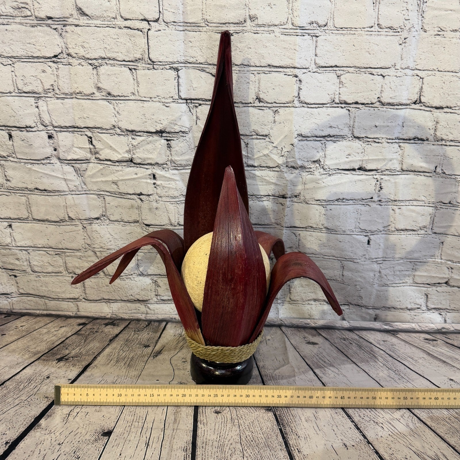 White Light Red Natural 55cm Tall Leaf Lamp Twist LED UK Mains Plug Design 16