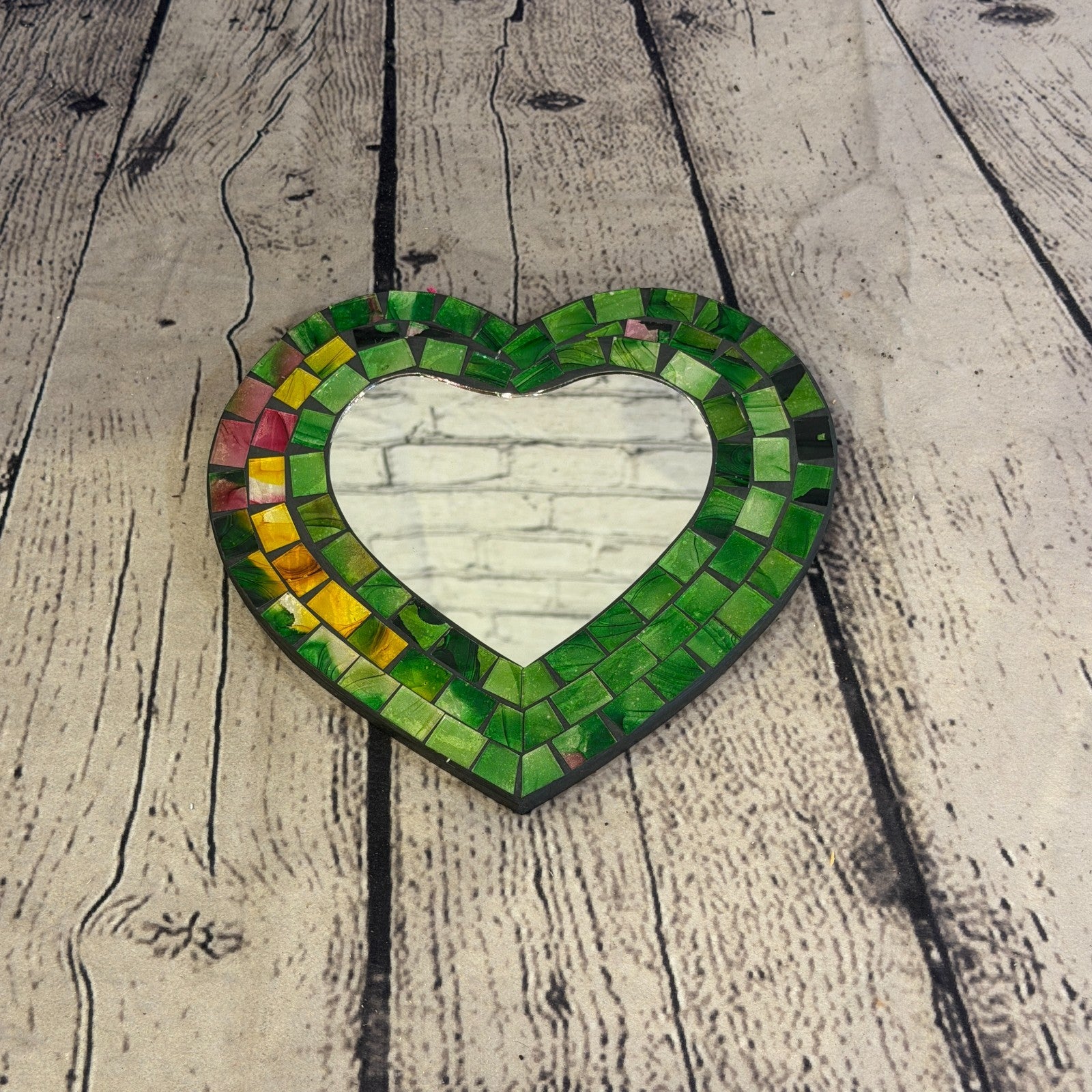 Green Heart Shape Mosaic Tile Wall Mirror 20cm x 15cm 8 Inches Handmade New3